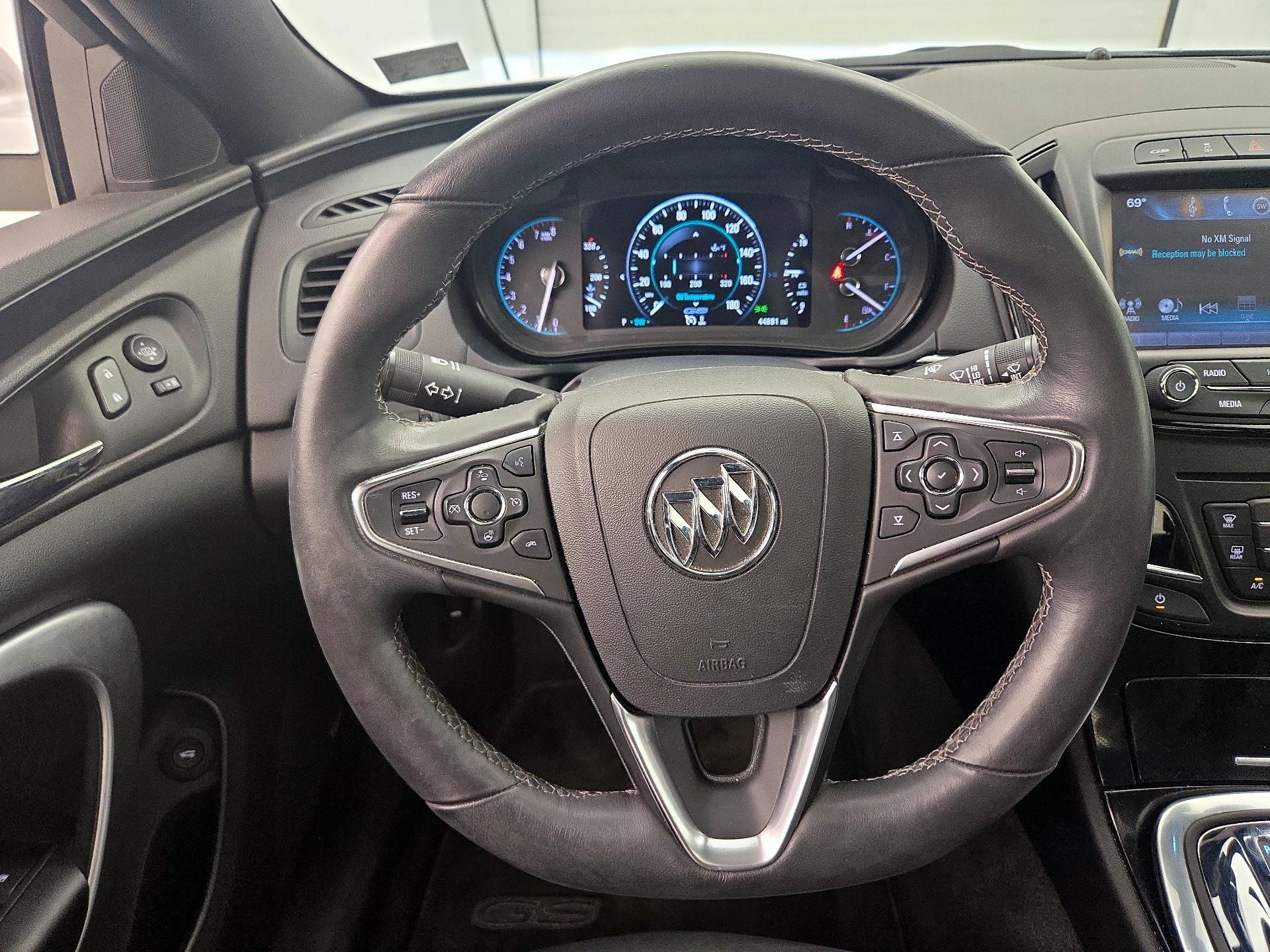 Thumbnail: 2016 Buick Regal - 10