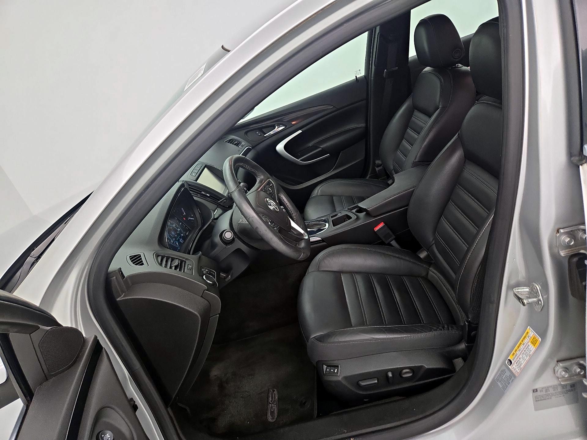Thumbnail: 2016 Buick Regal - 11