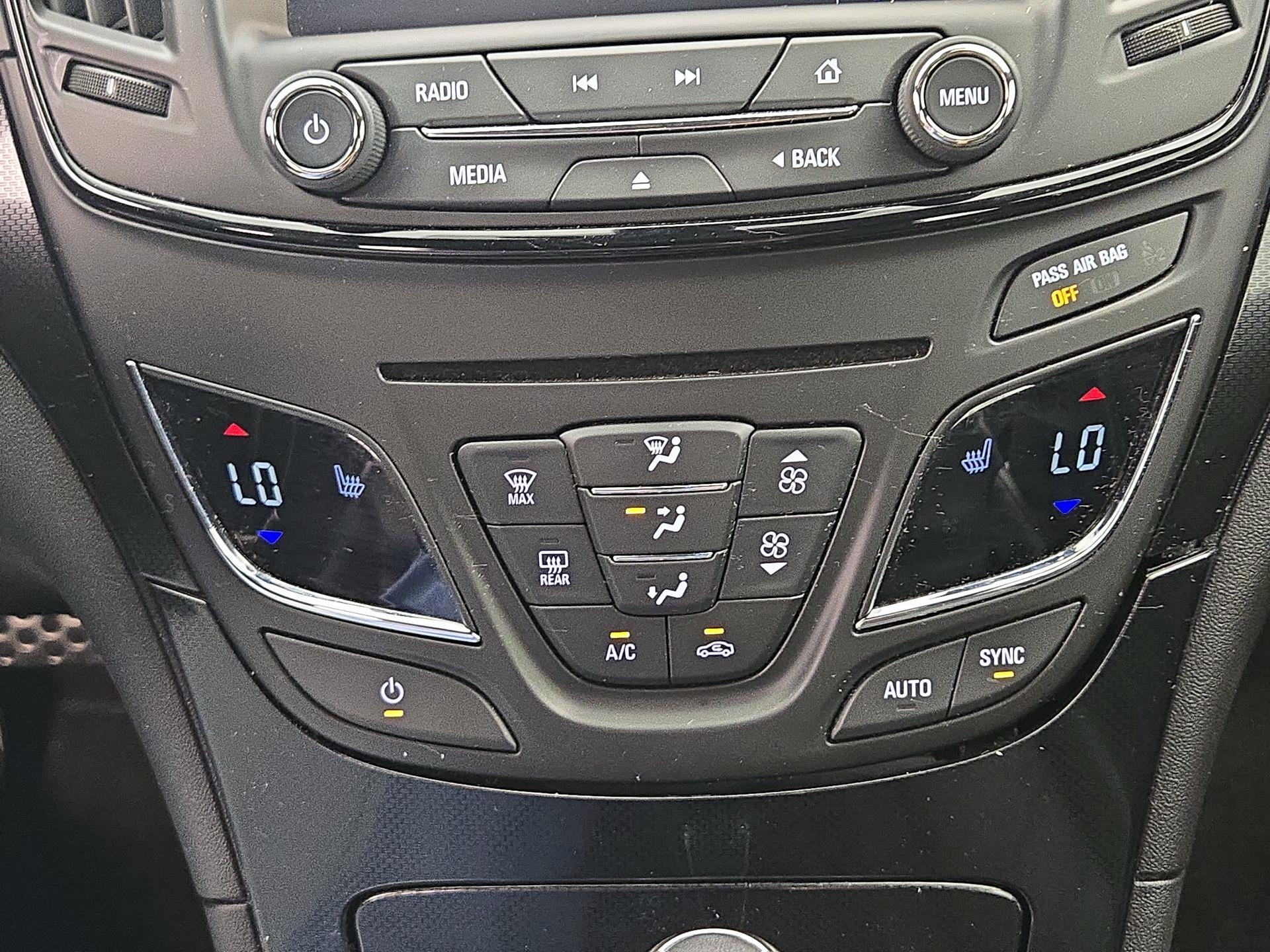 Thumbnail: 2016 Buick Regal - 17