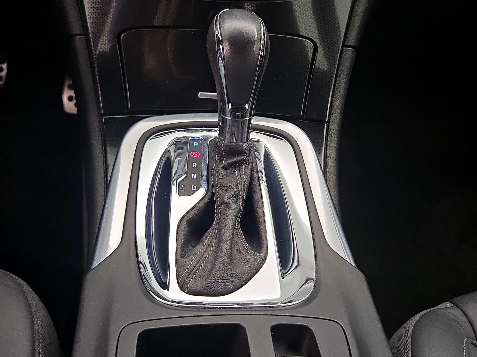 Thumbnail: 2016 Buick Regal - 18