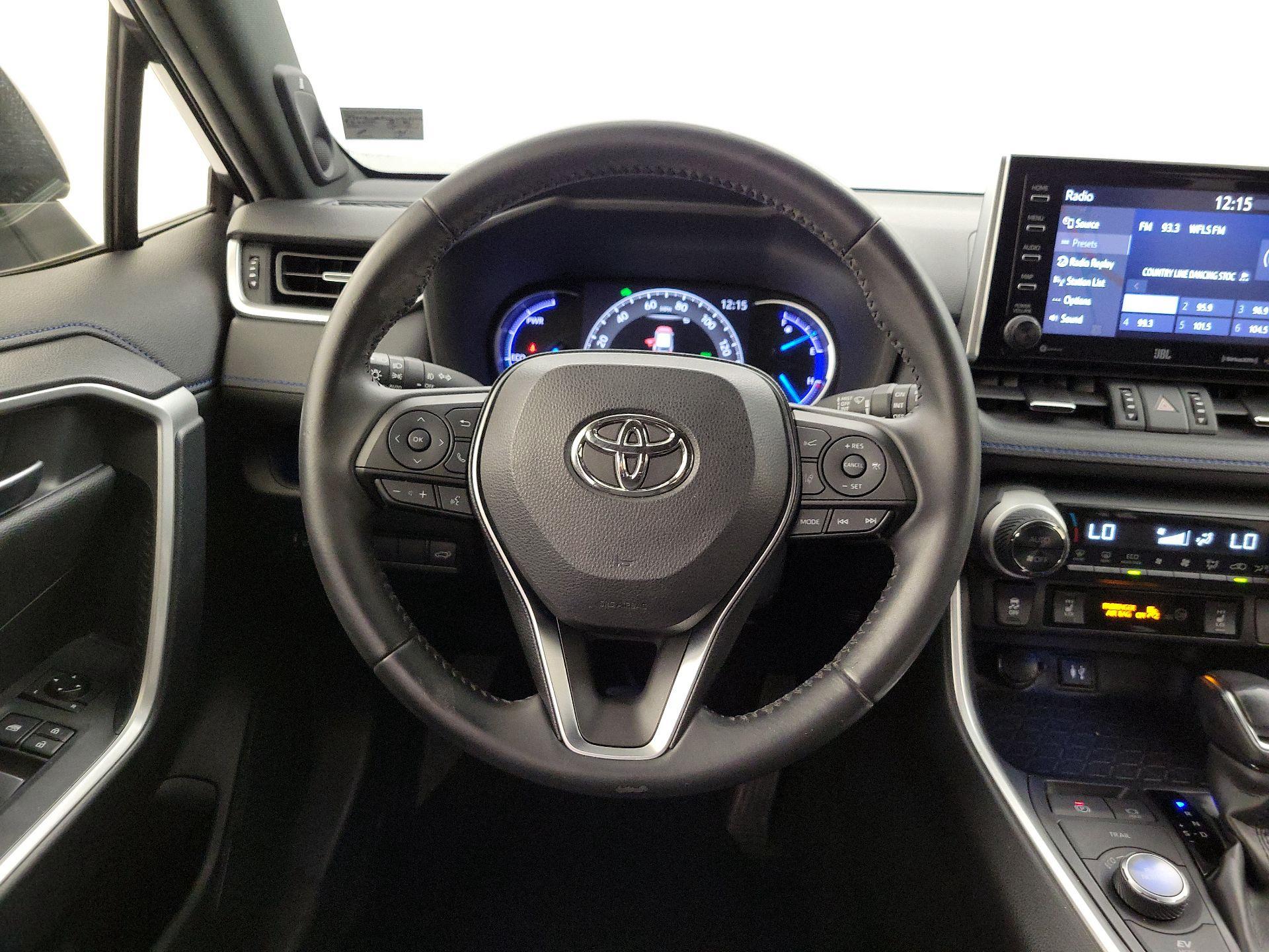 Thumbnail: 2019 Toyota RAV4 - 10