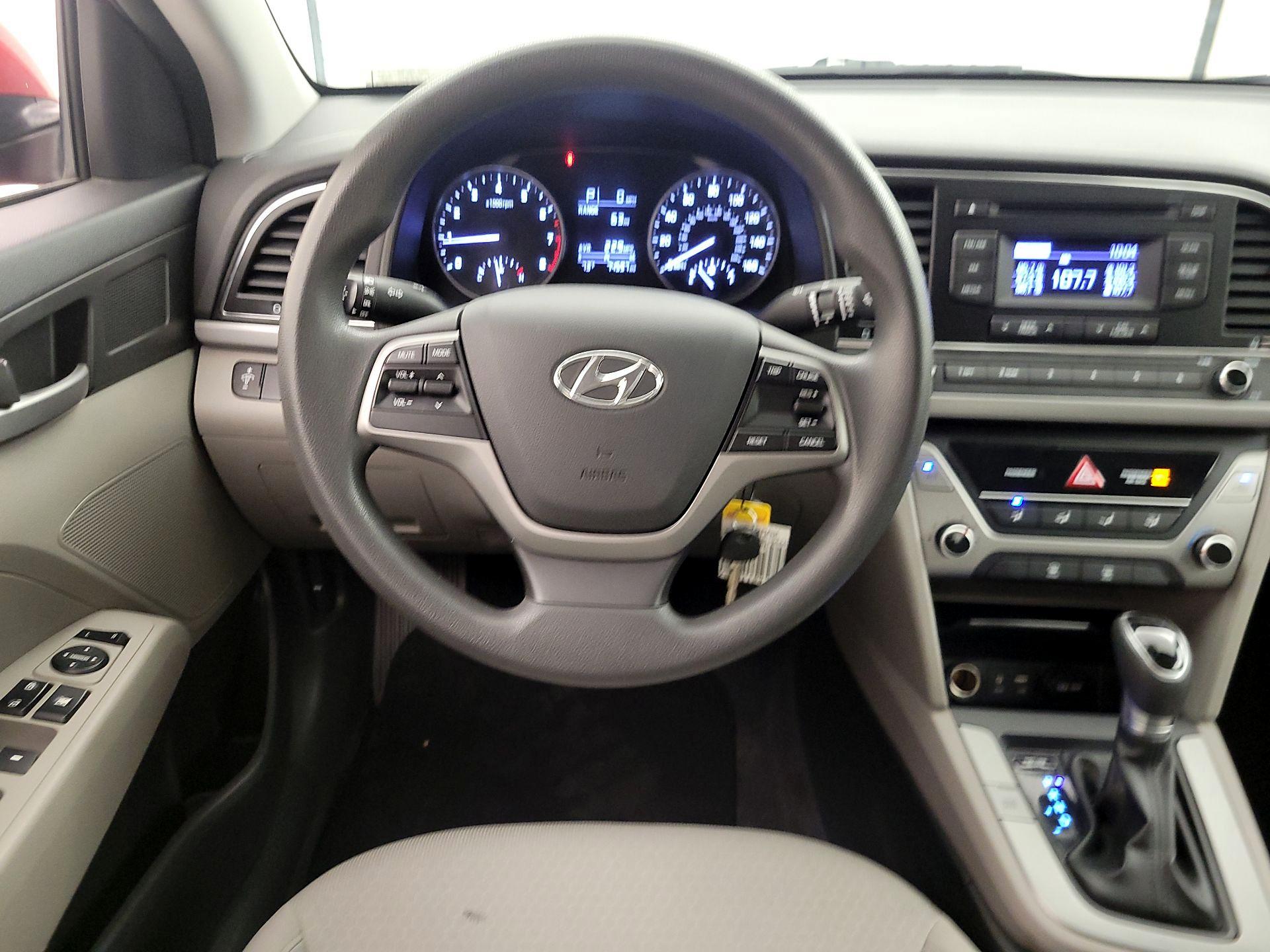 Thumbnail: 2017 Hyundai Elantra - 10