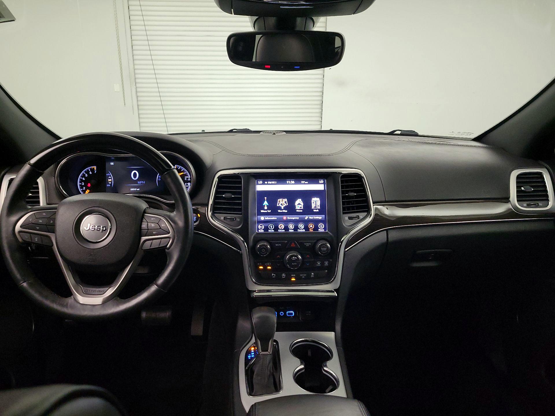 Thumbnail: 2018 Jeep Grand Cherokee - 9