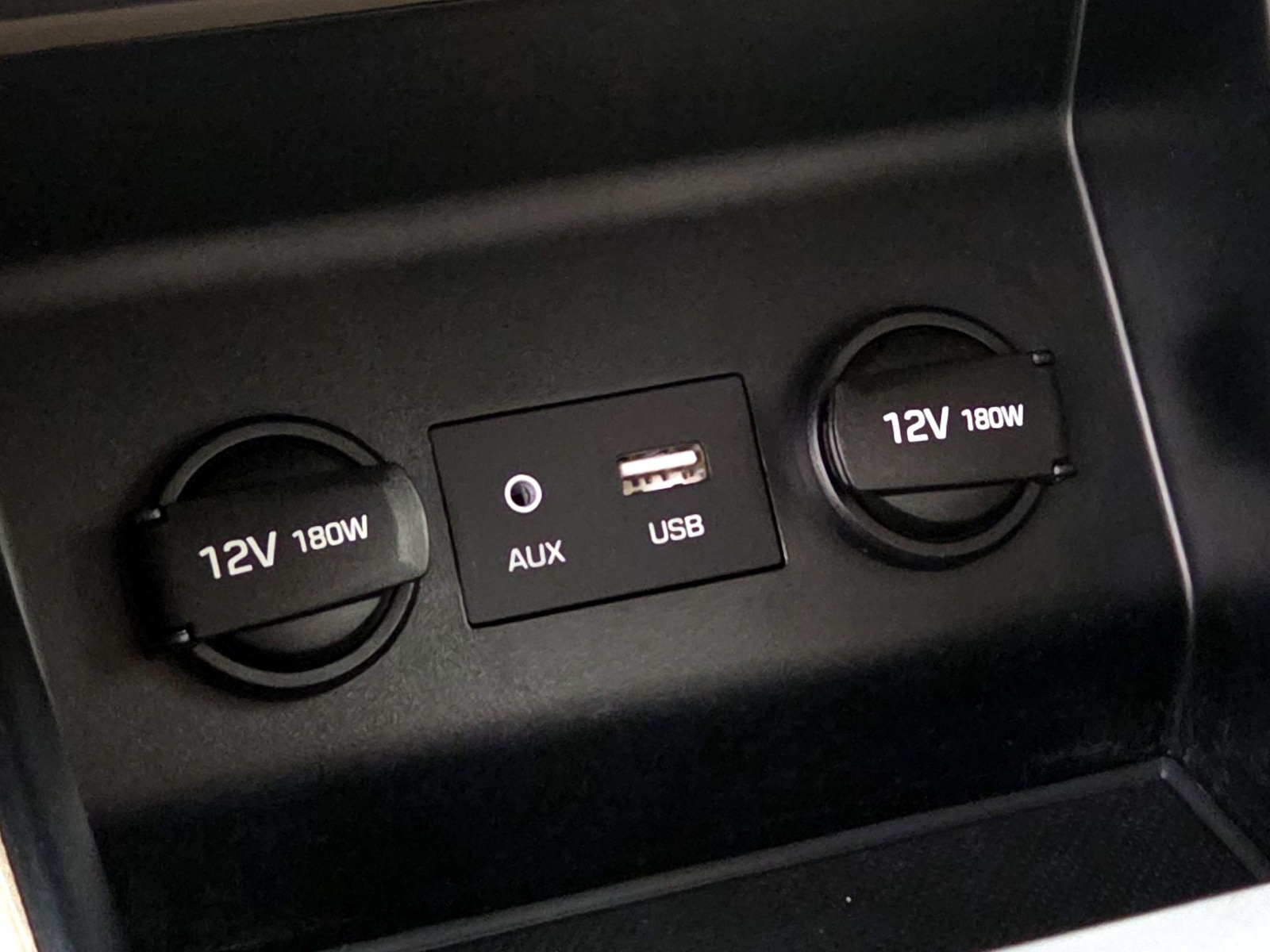 2020 Hyundai Elantra SE - Photo 19