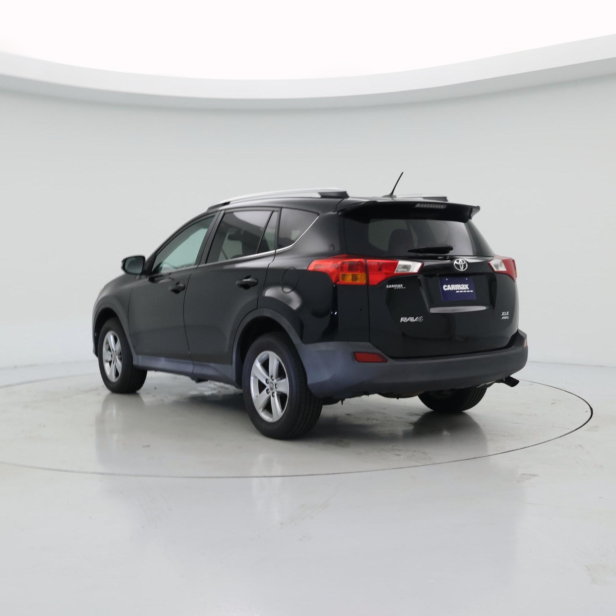 Thumbnail: 2015 Toyota RAV4 - 2