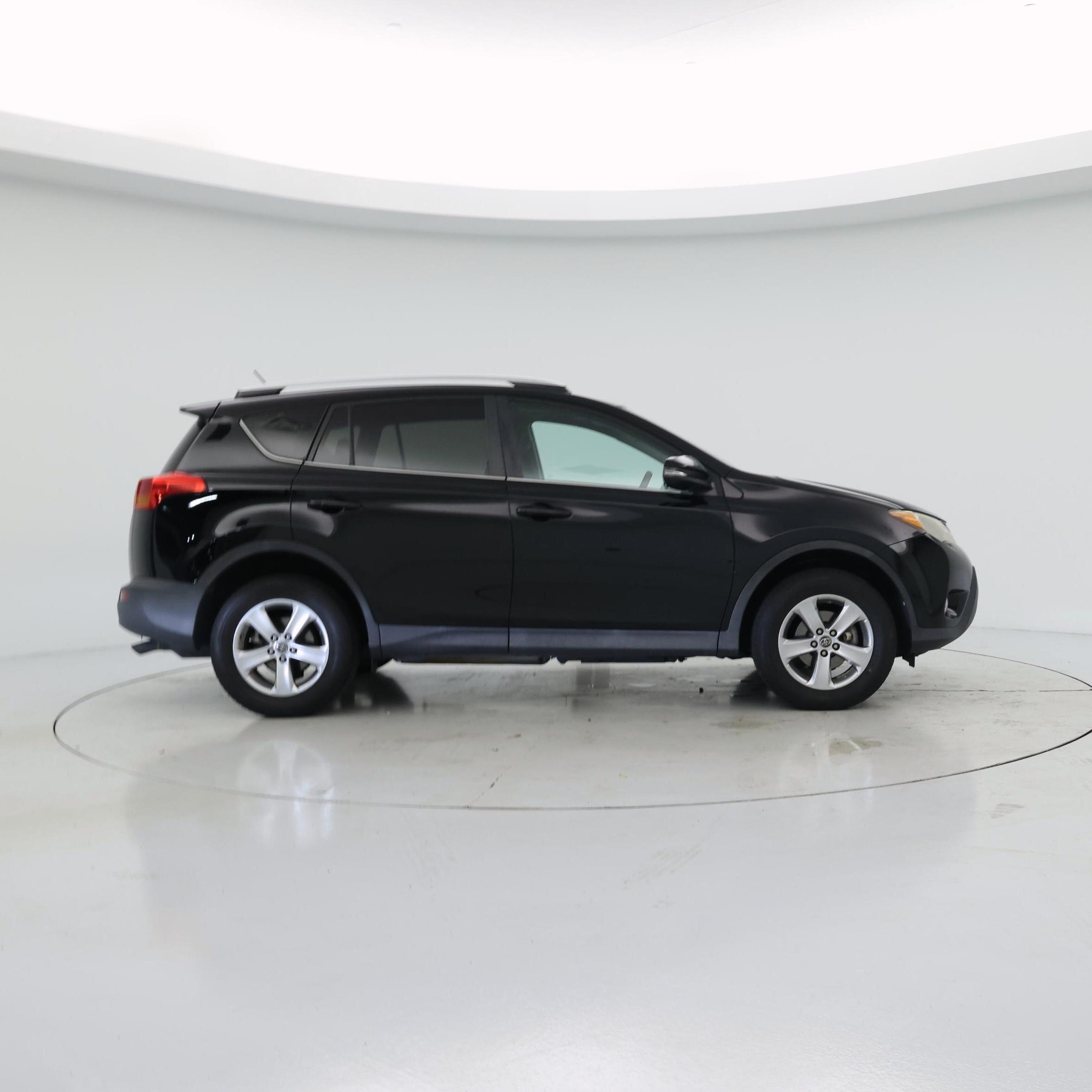 Thumbnail: 2015 Toyota RAV4 - 7