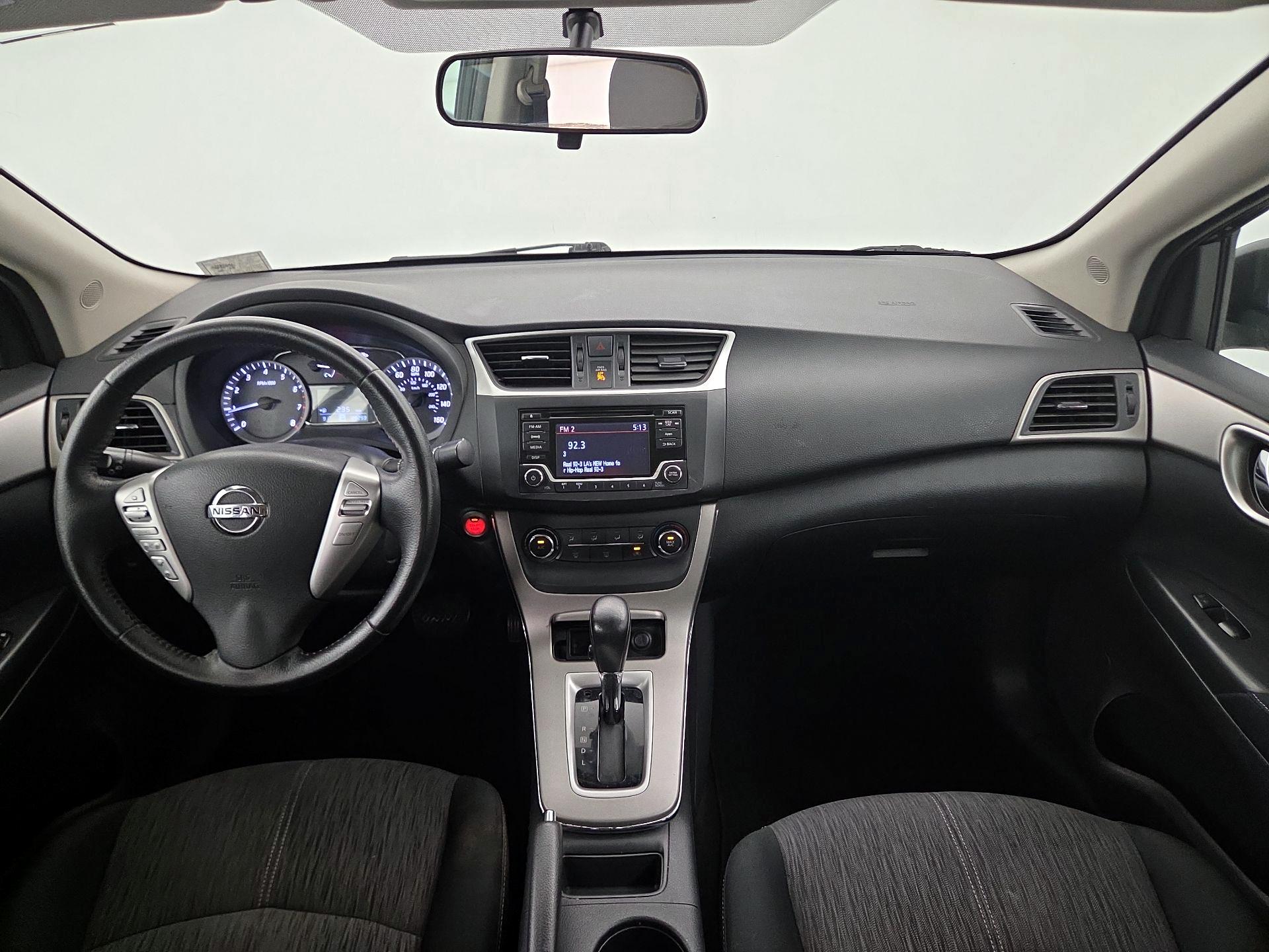 Thumbnail: 2015 Nissan Sentra - 9
