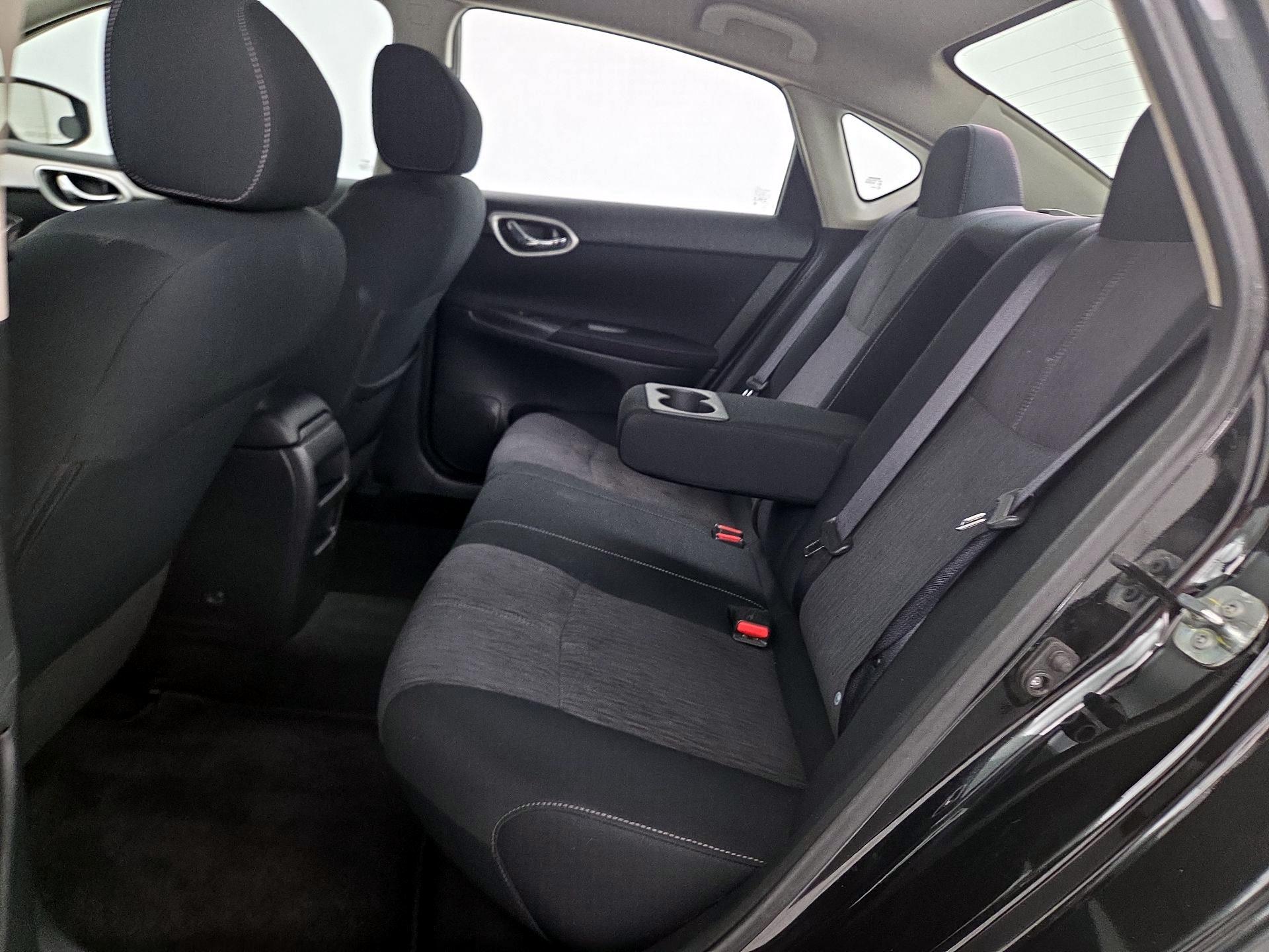 Thumbnail: 2015 Nissan Sentra - 19