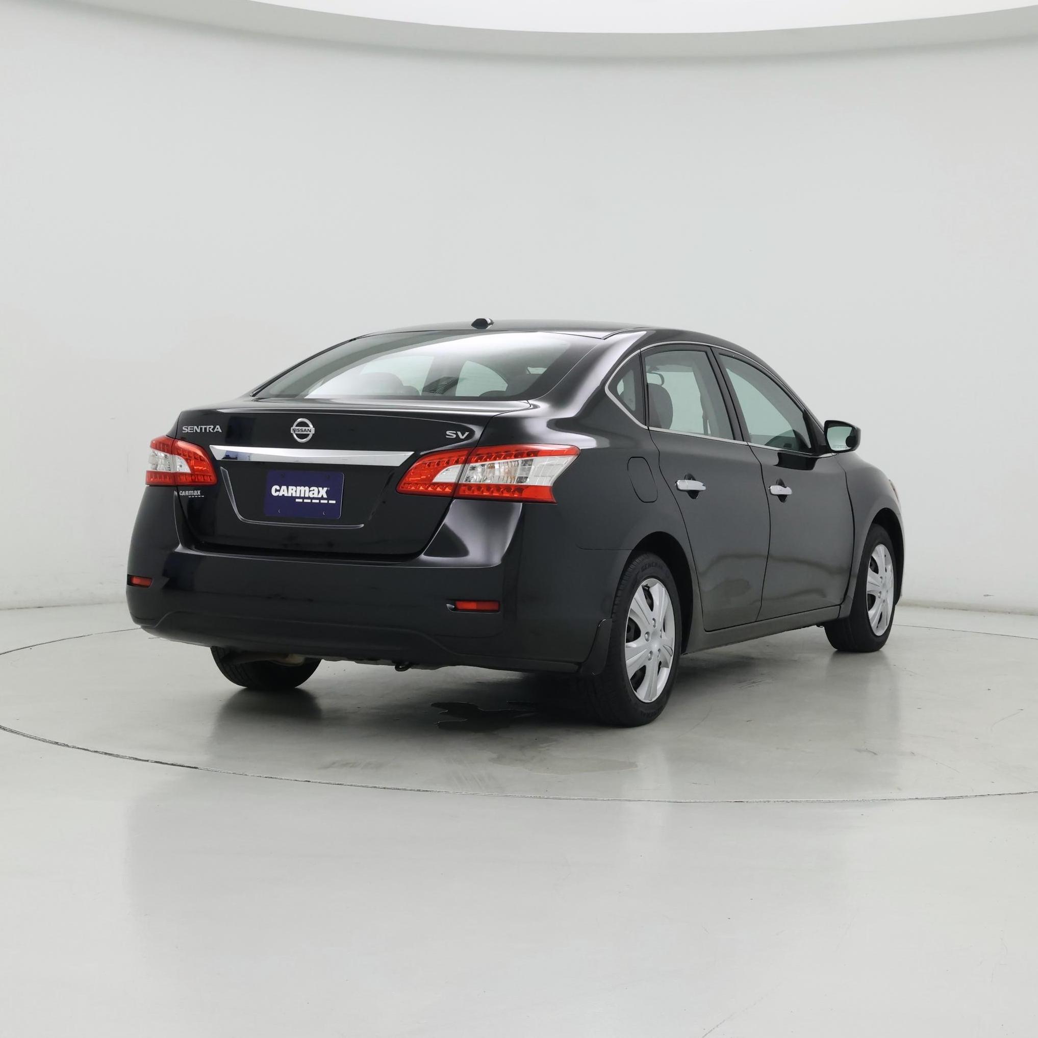 Thumbnail: 2015 Nissan Sentra - 8