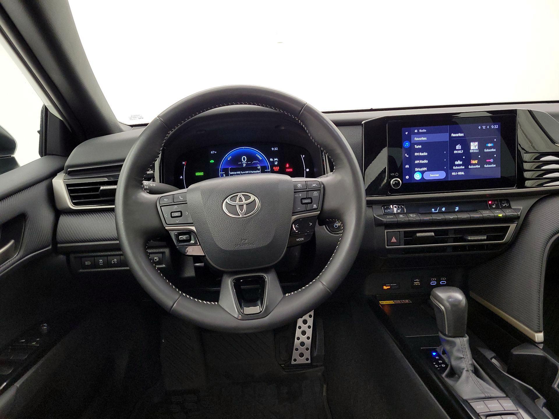 Thumbnail: 2025 Toyota Camry - 10