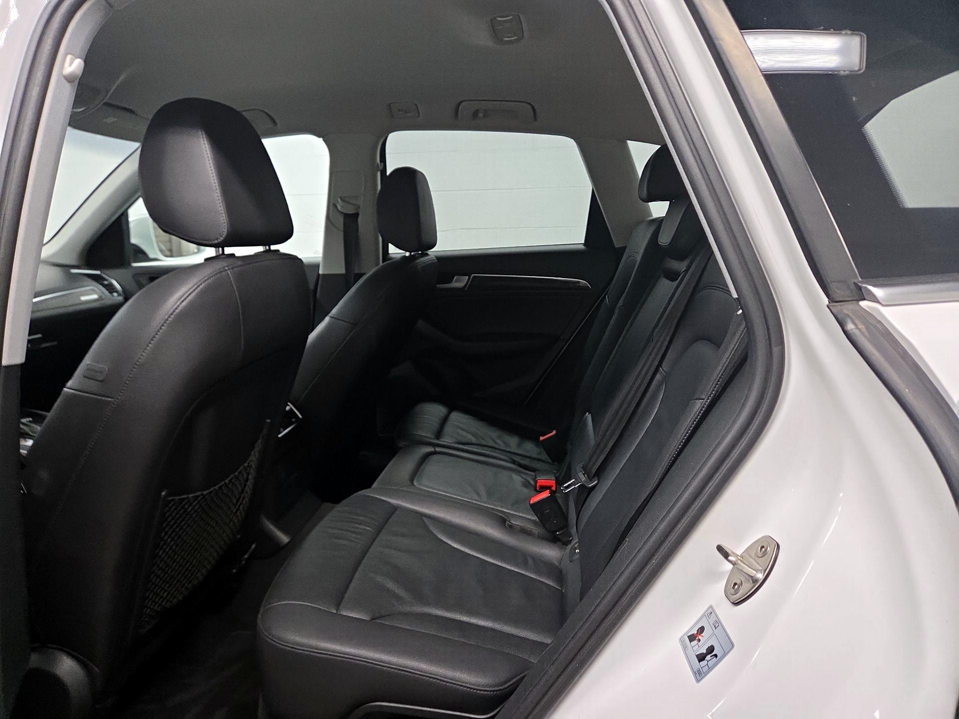 Thumbnail: 2015 Audi Q5 - 16