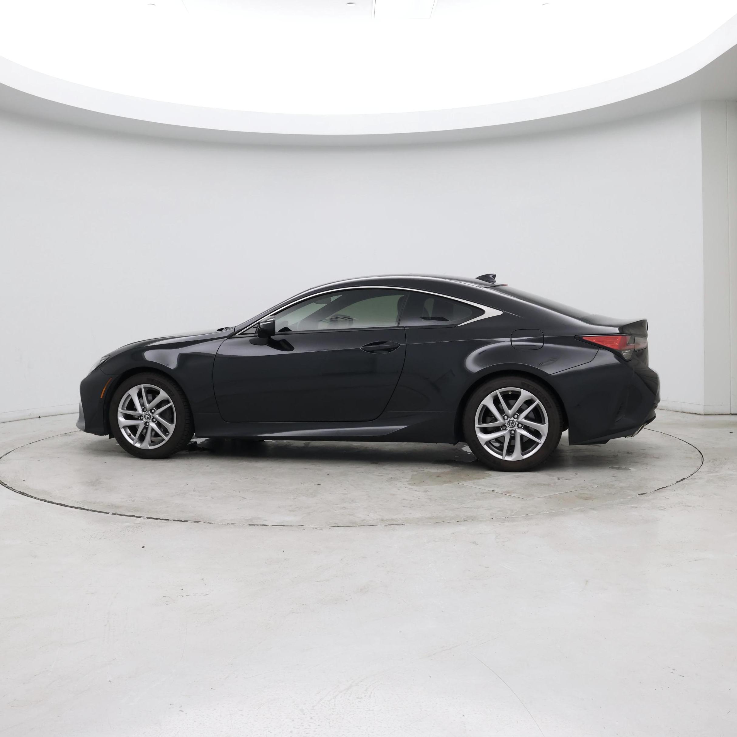 Thumbnail: 2020 Lexus RC - 3