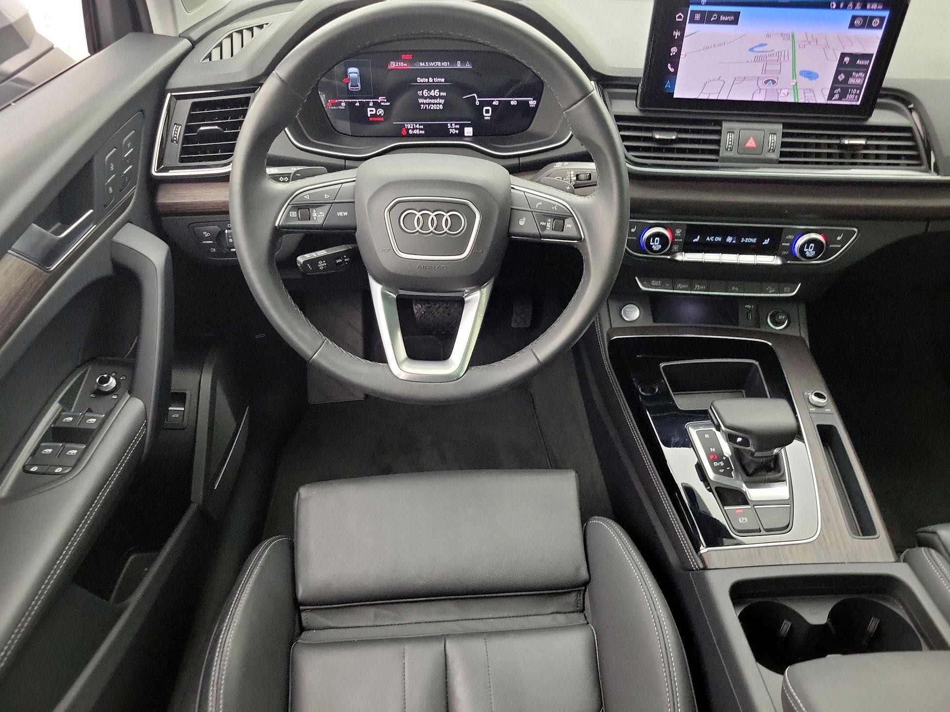 Thumbnail: 2025 Audi Q5 - 10