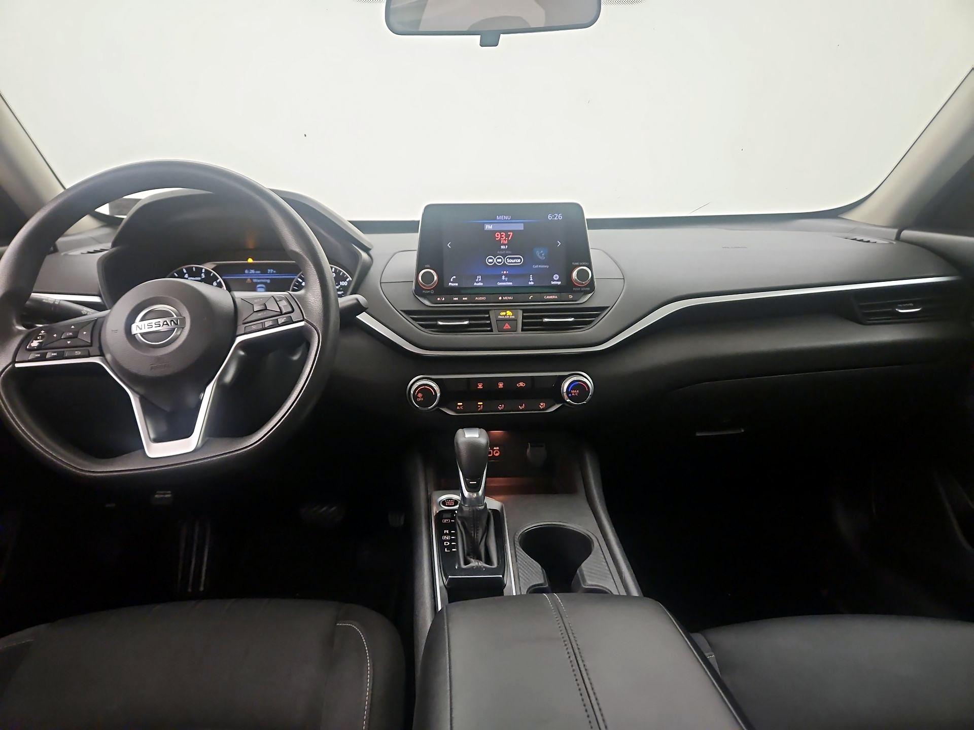 Thumbnail: 2019 Nissan Altima - 9