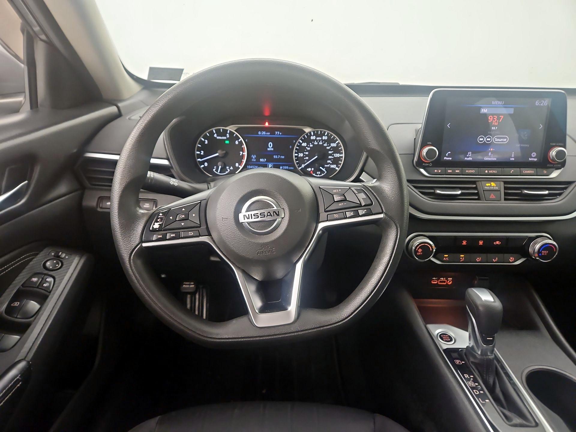 Thumbnail: 2019 Nissan Altima - 10