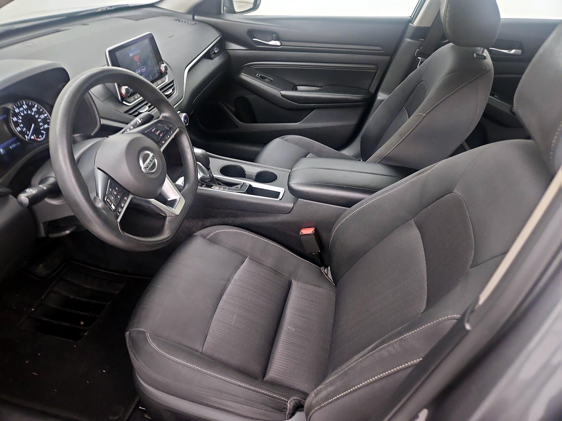 Thumbnail: 2019 Nissan Altima - 11
