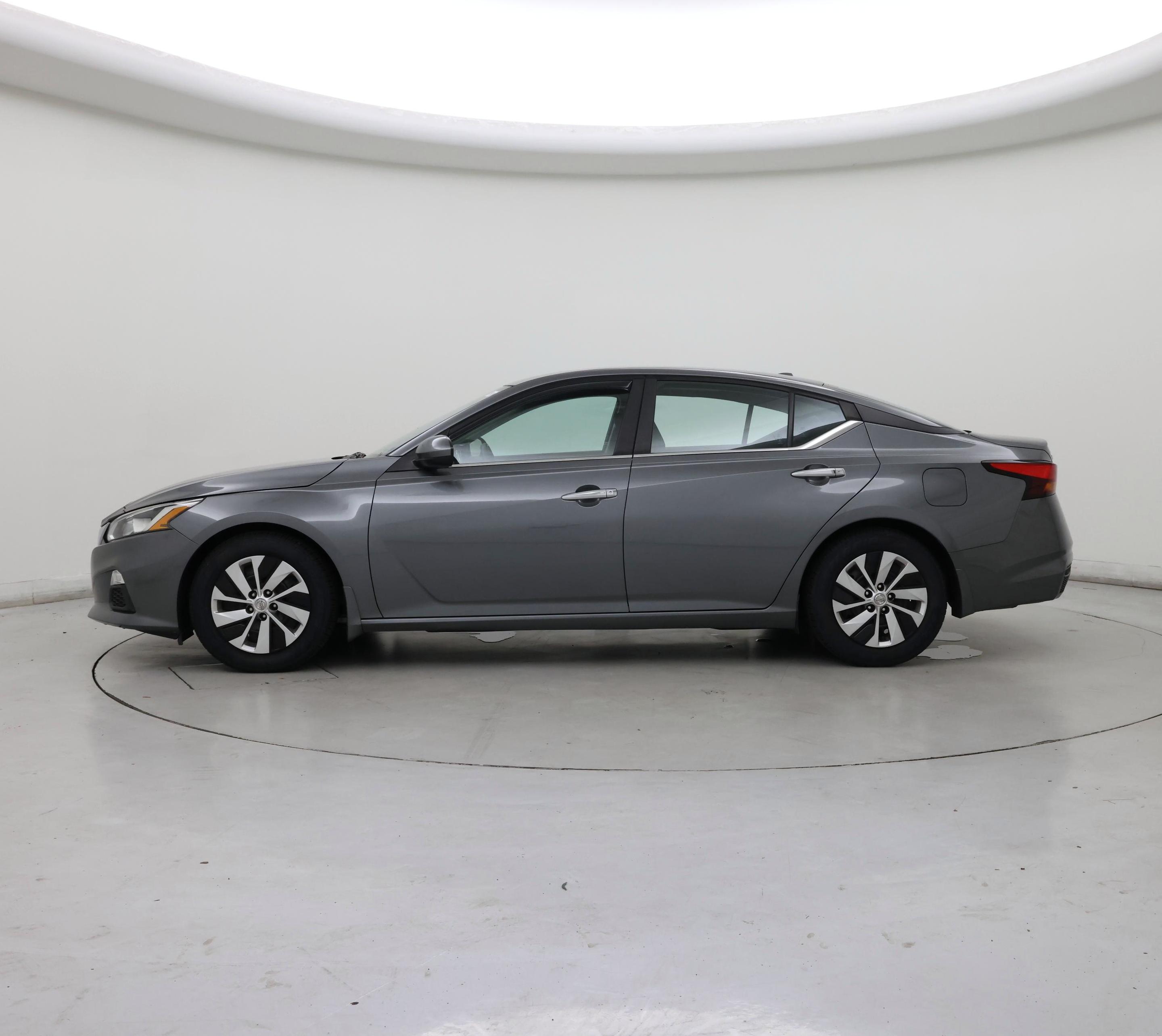 Thumbnail: 2019 Nissan Altima - 3