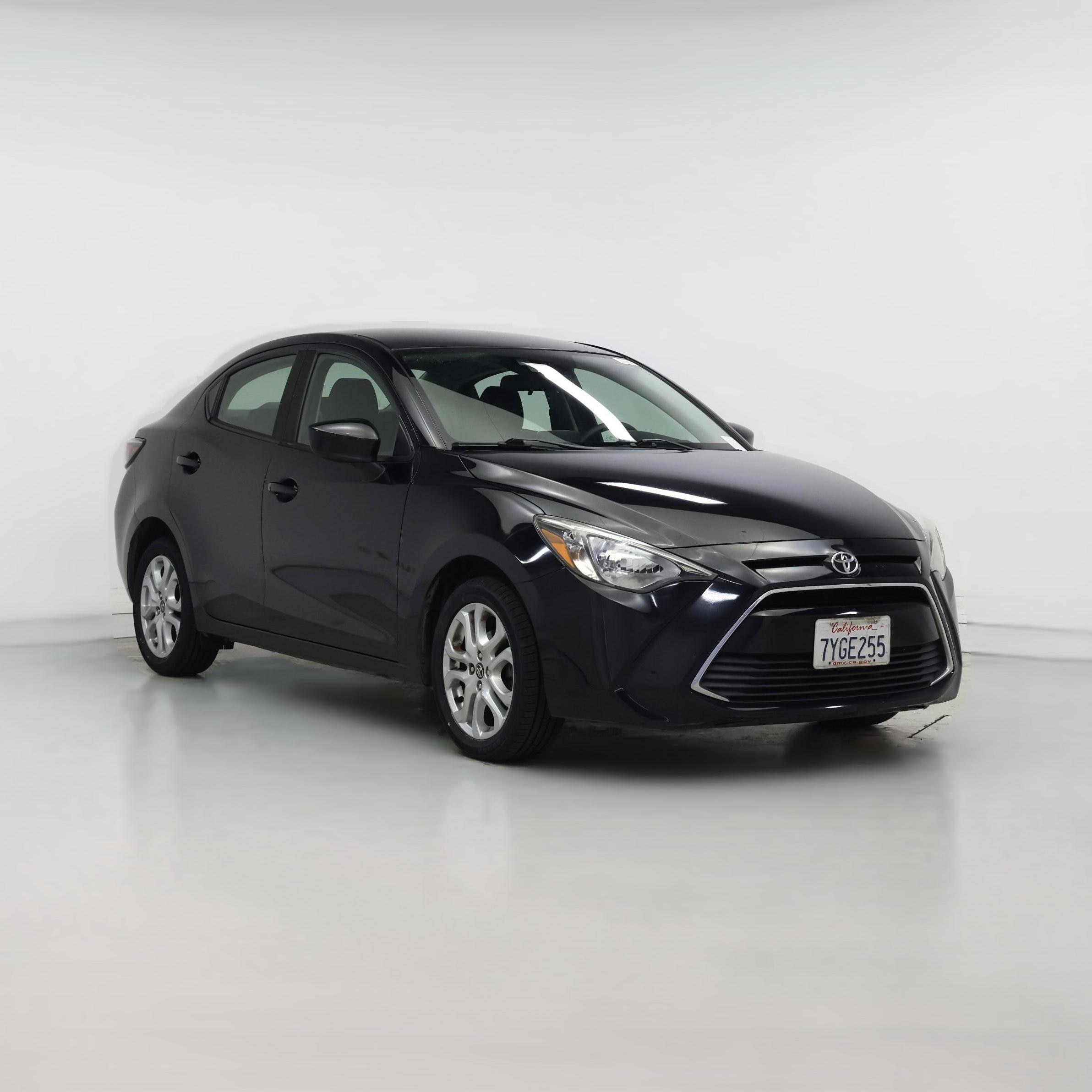 Thumbnail: 2017 Toyota Yaris iA - 1