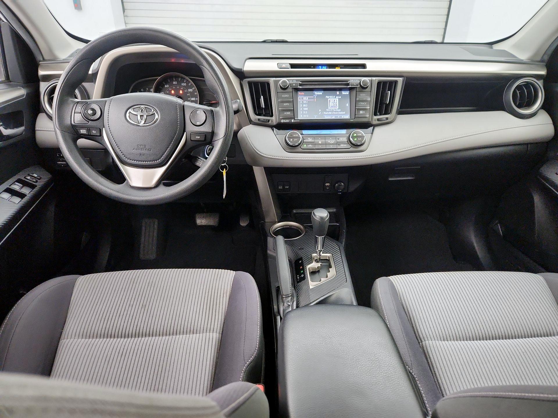Thumbnail: 2014 Toyota RAV4 - 9