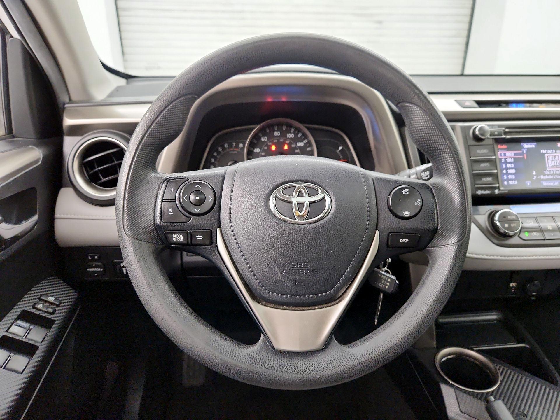 Thumbnail: 2014 Toyota RAV4 - 10