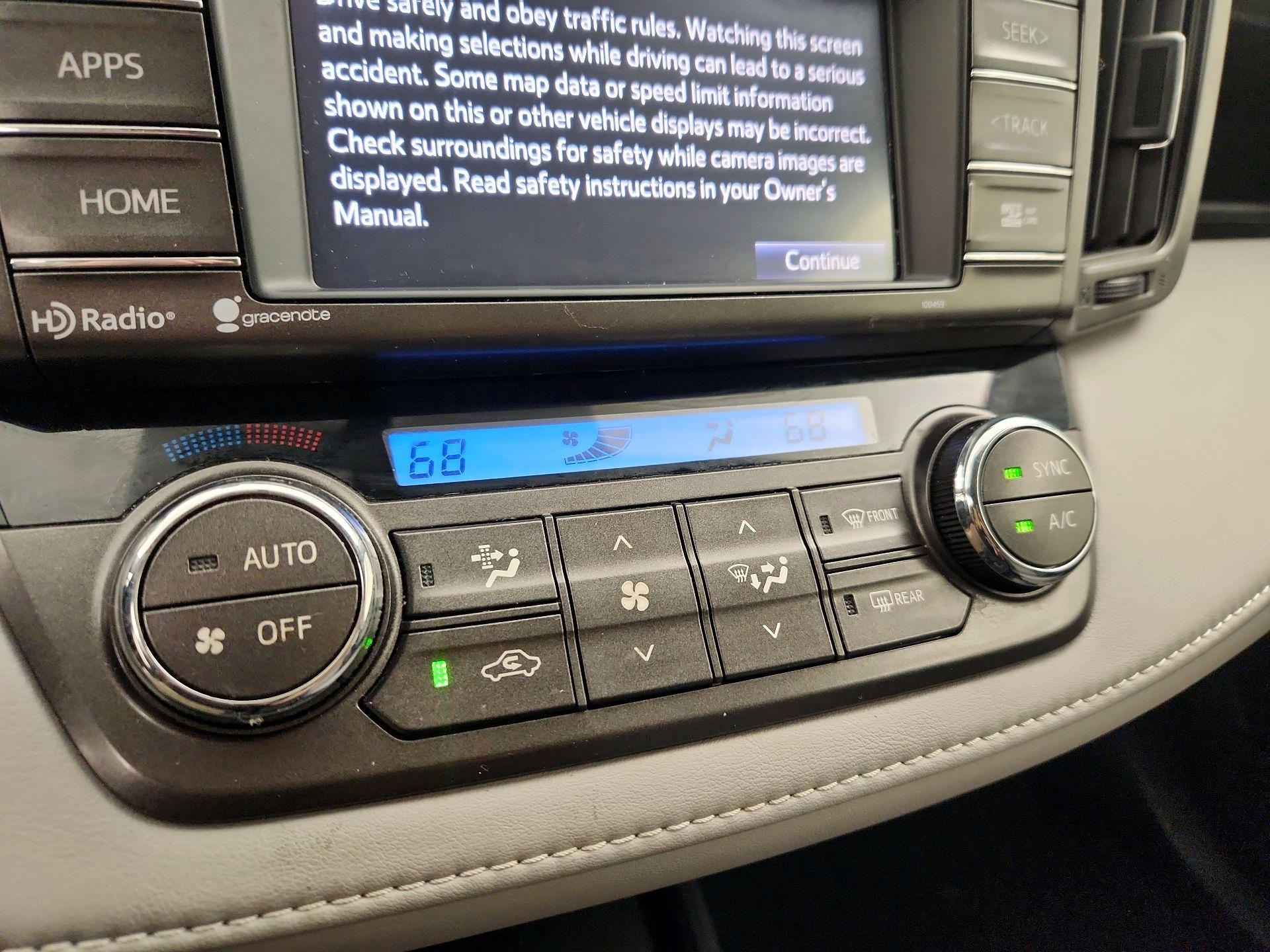 Thumbnail: 2014 Toyota RAV4 - 16