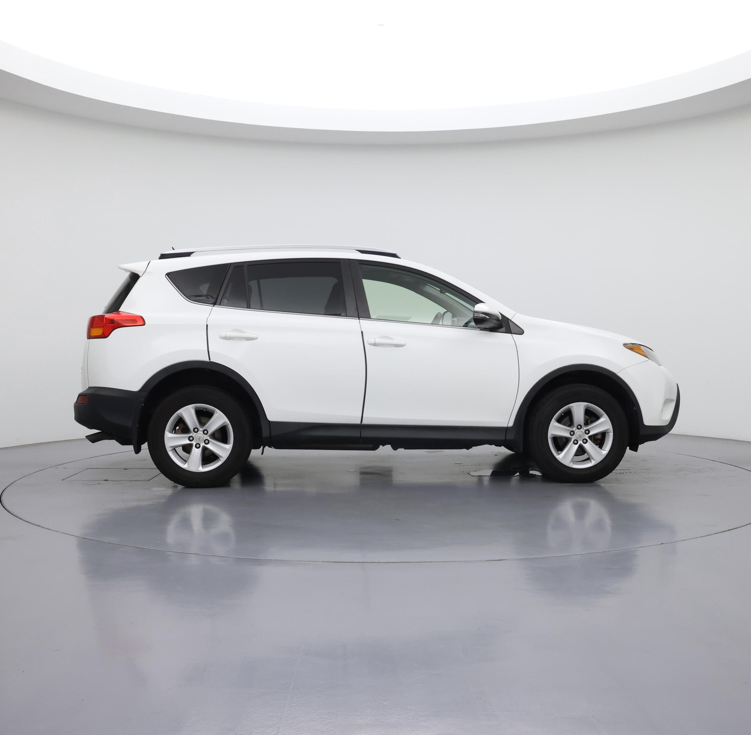 Thumbnail: 2014 Toyota RAV4 - 7