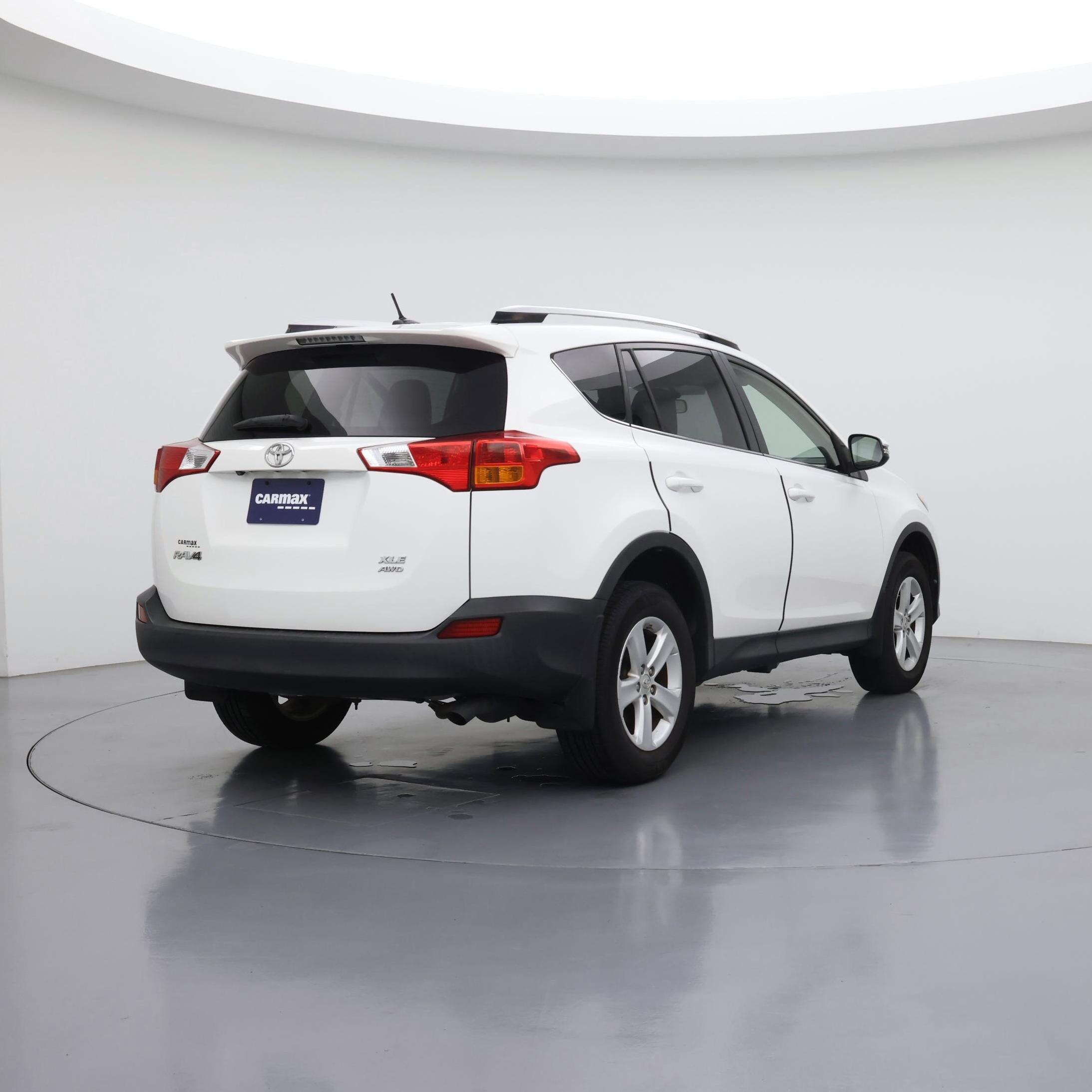 Thumbnail: 2014 Toyota RAV4 - 8