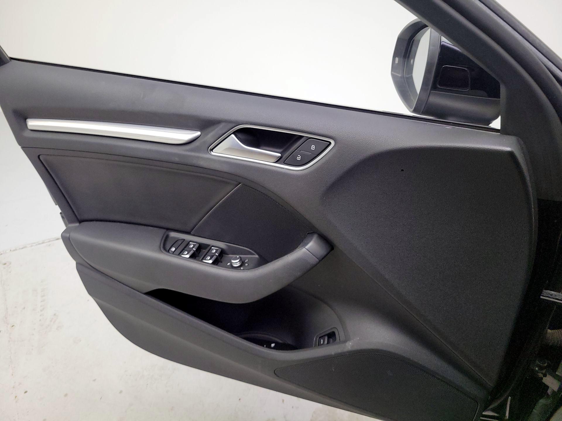 Thumbnail: 2015 Audi A3 - 12