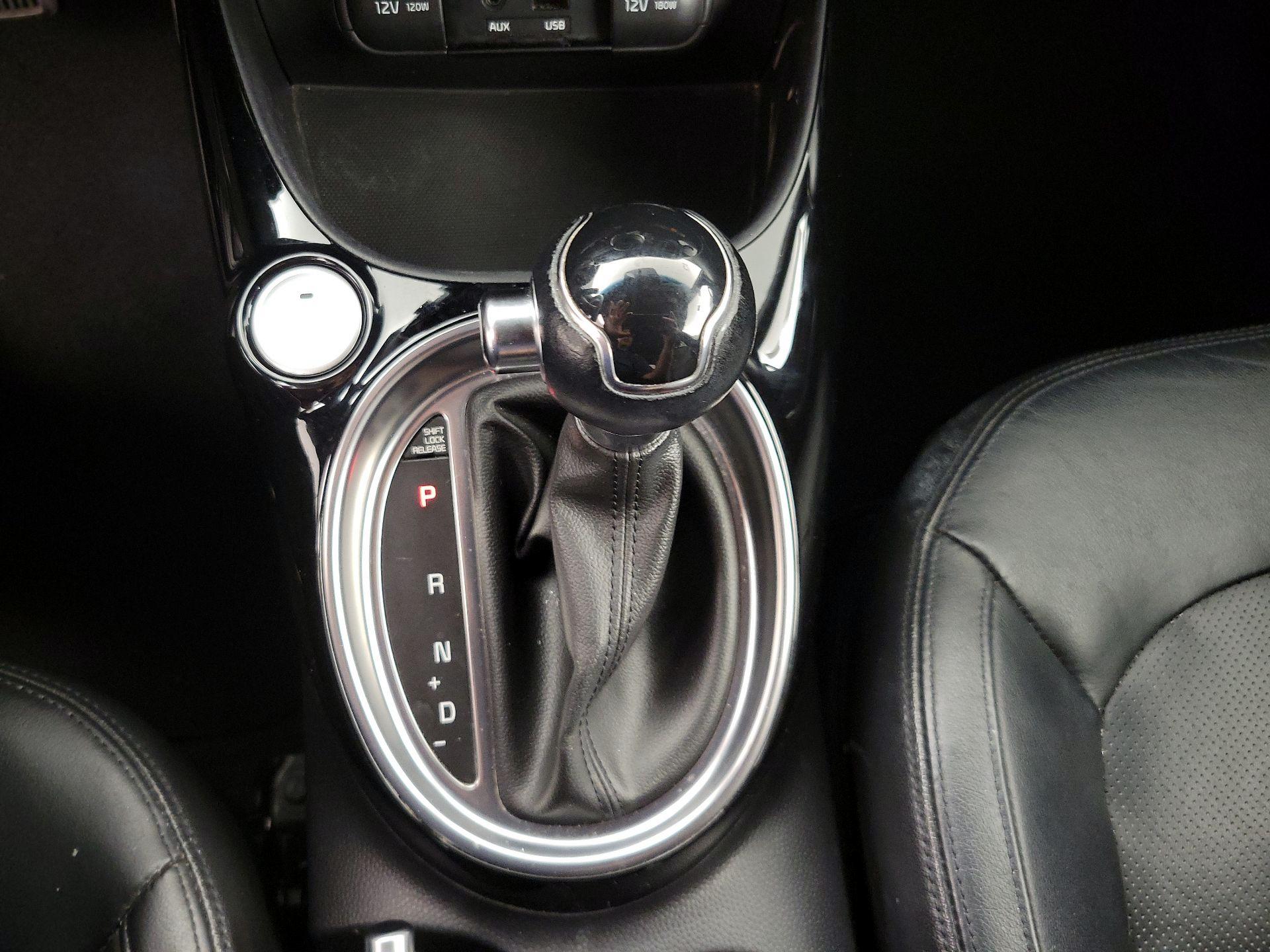 Thumbnail: 2015 Kia Soul - 17
