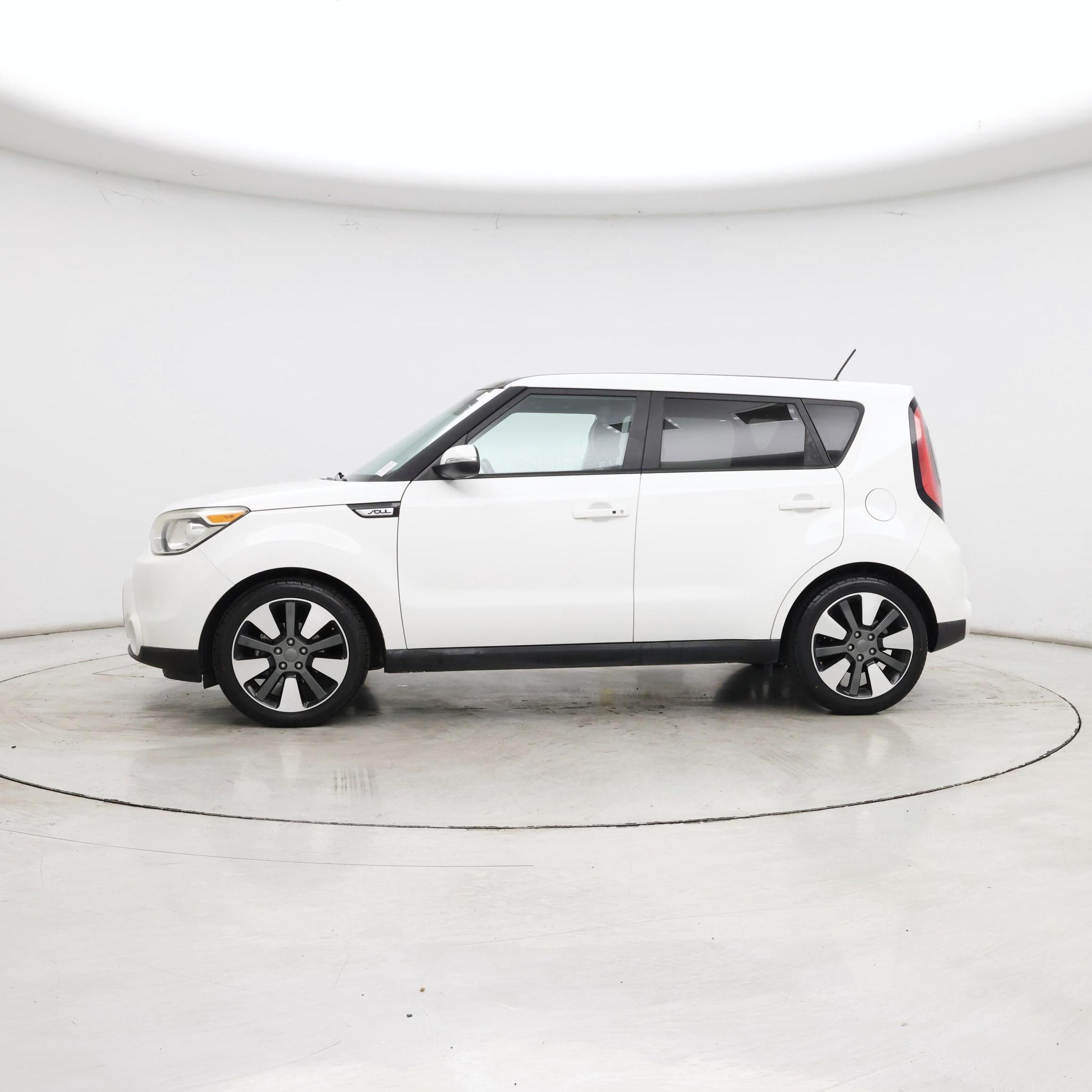 Thumbnail: 2015 Kia Soul - 3