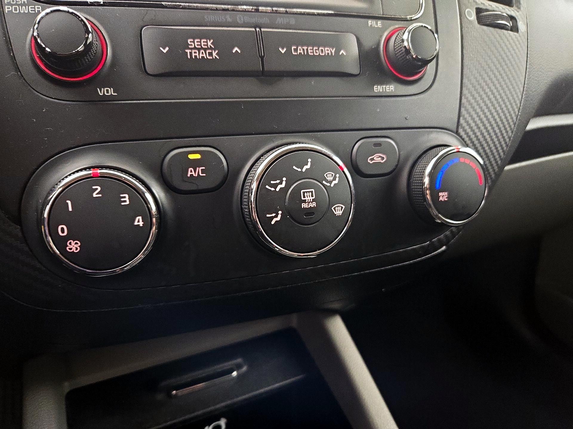 Thumbnail: 2014 Kia Forte - 15