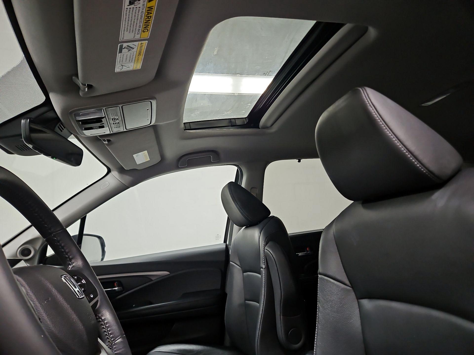 Thumbnail: 2020 Honda Pilot - 19