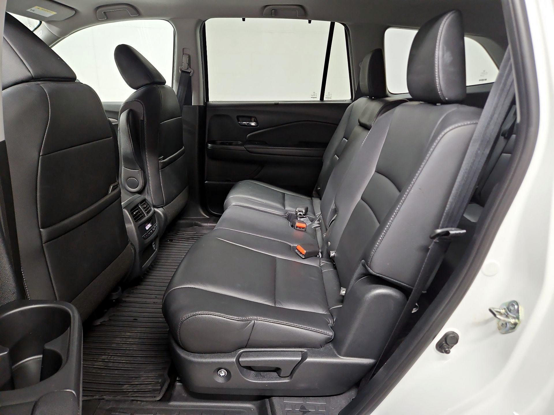 Thumbnail: 2020 Honda Pilot - 20