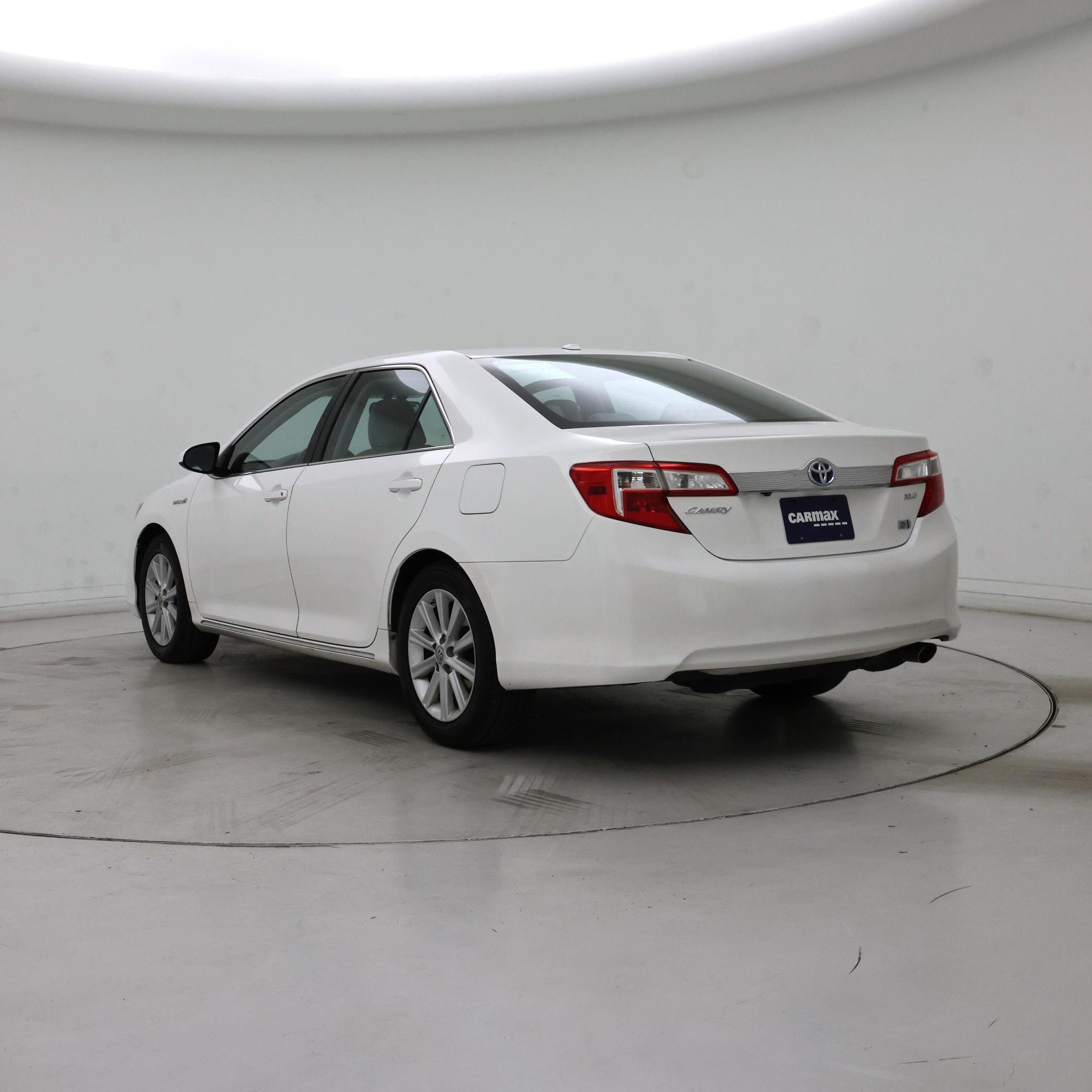 Thumbnail: 2014 Toyota Camry - 2