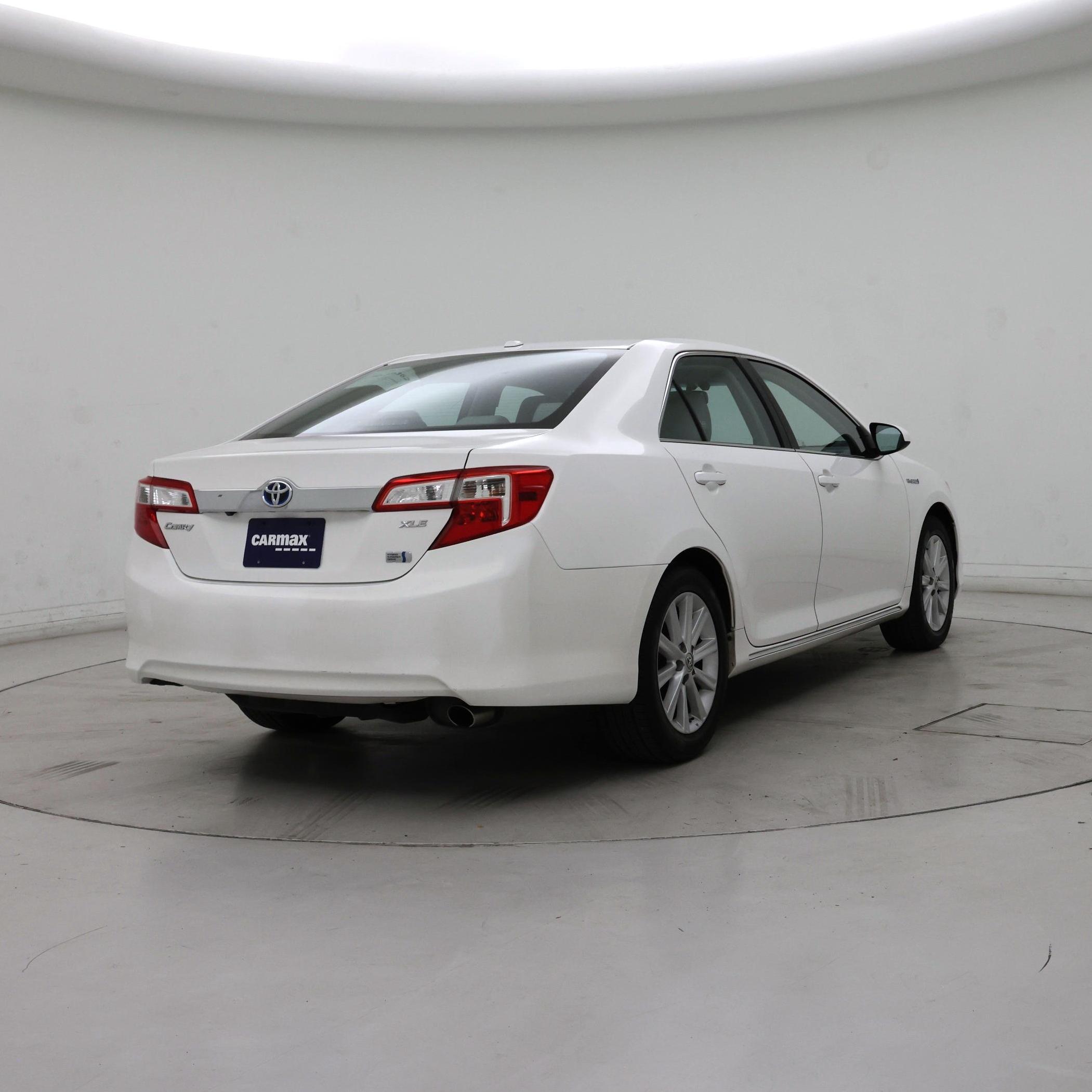 Thumbnail: 2014 Toyota Camry - 8