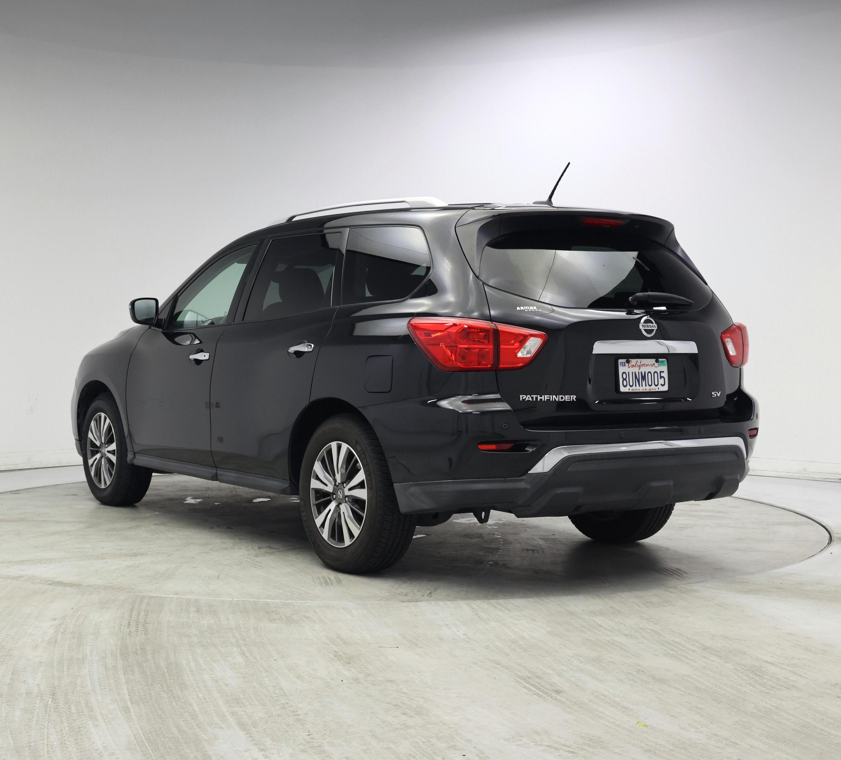Thumbnail: 2017 Nissan Pathfinder - 2