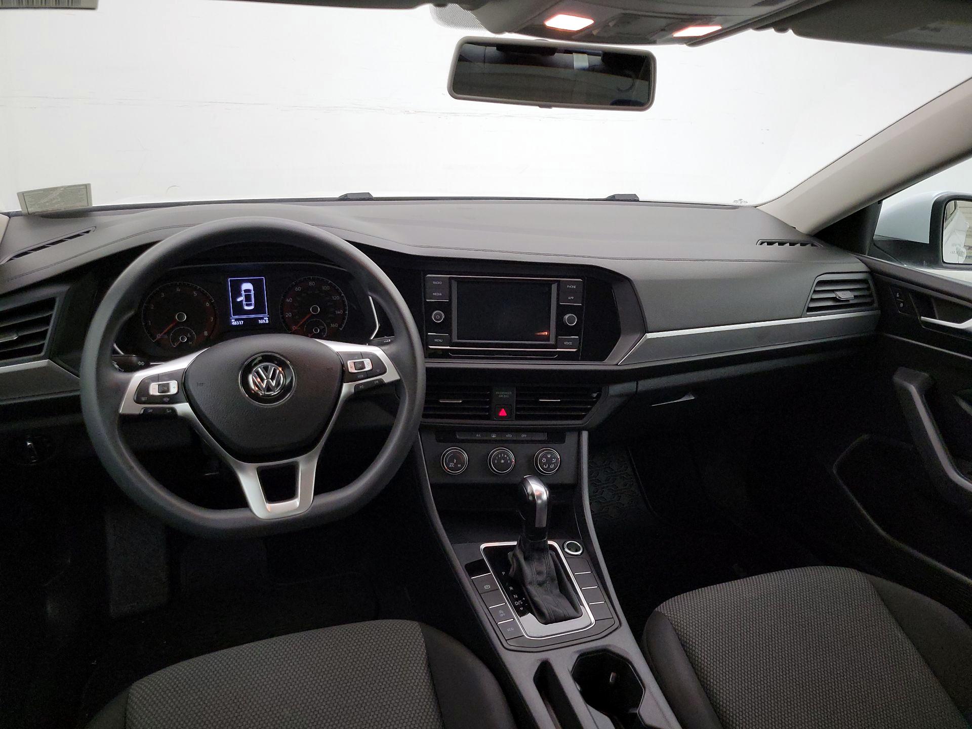 Thumbnail: 2021 Volkswagen Jetta - 9