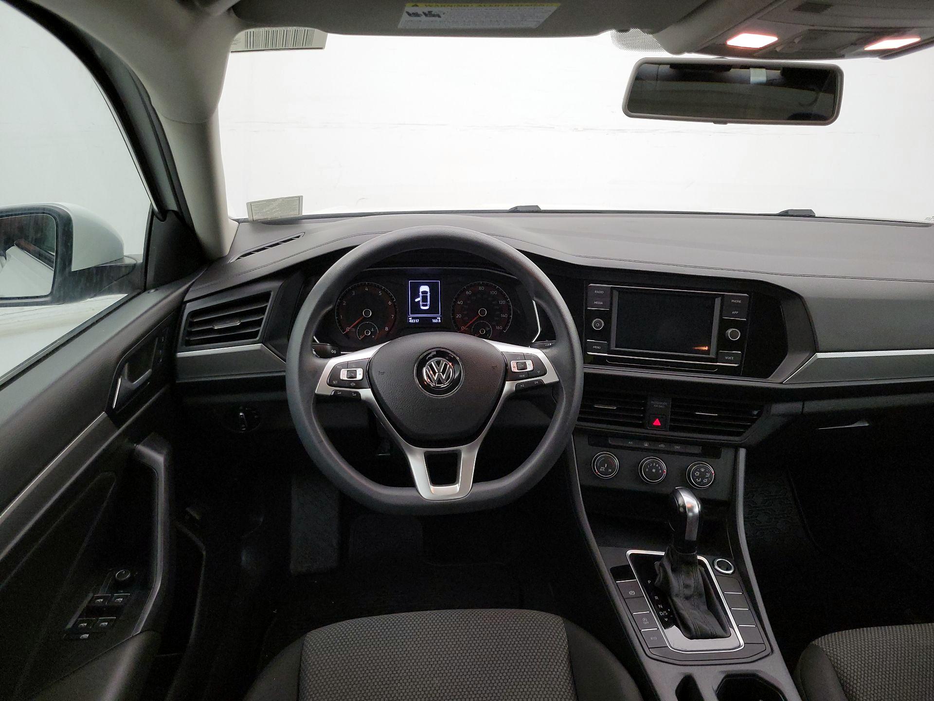 Thumbnail: 2021 Volkswagen Jetta - 10