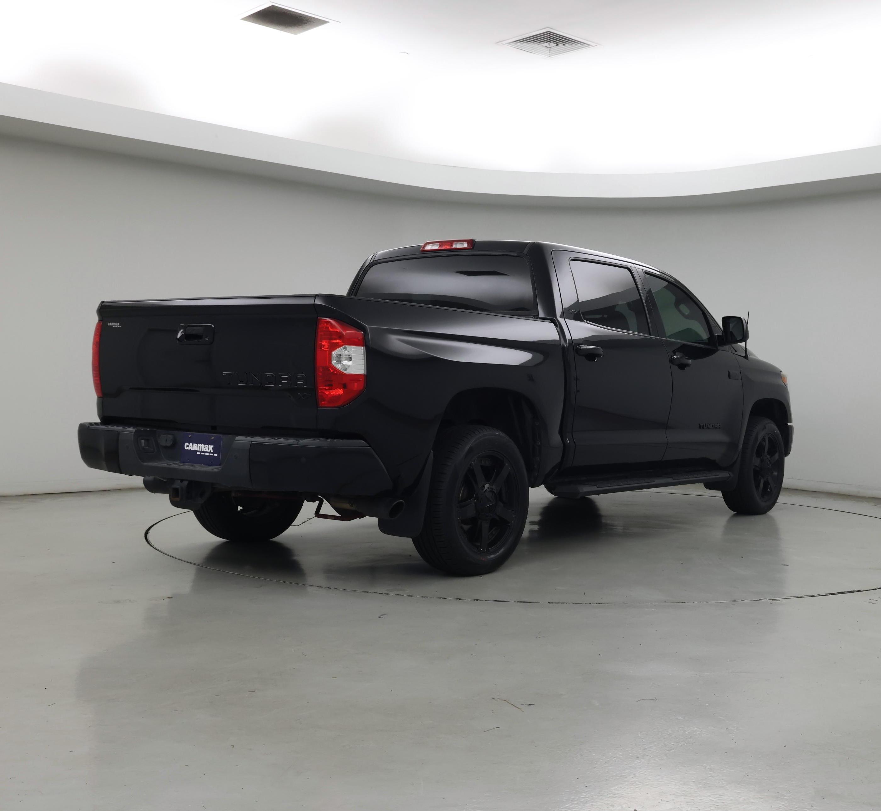 Thumbnail: 2018 Toyota Tundra - 8