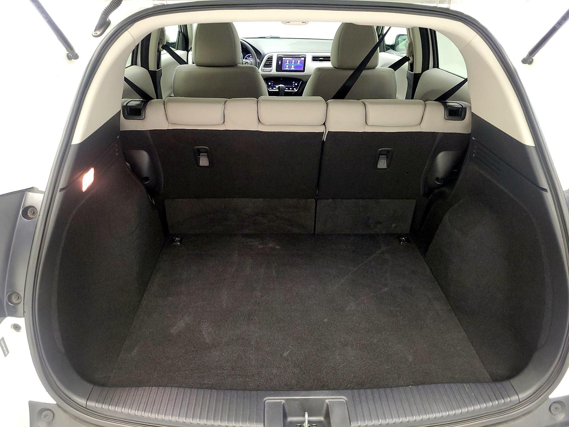Thumbnail: 2016 Honda HR-V - 20