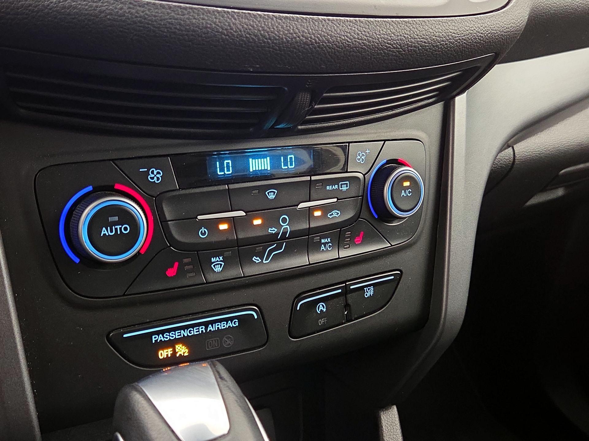 Thumbnail: 2019 Ford Escape - 16