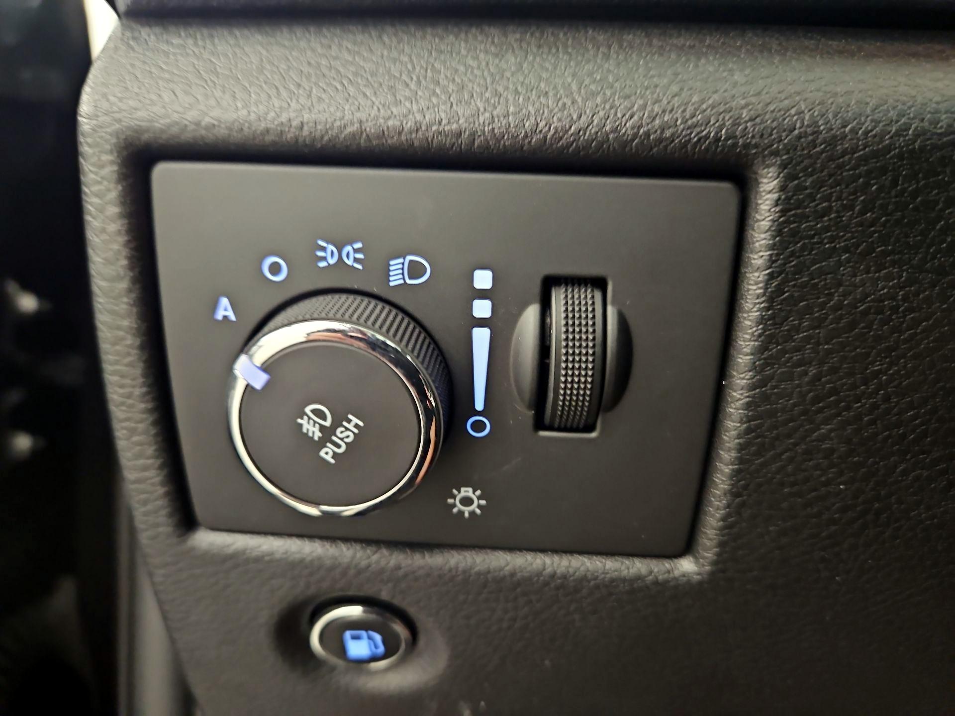 Thumbnail: 2016 Jeep Grand Cherokee - 13