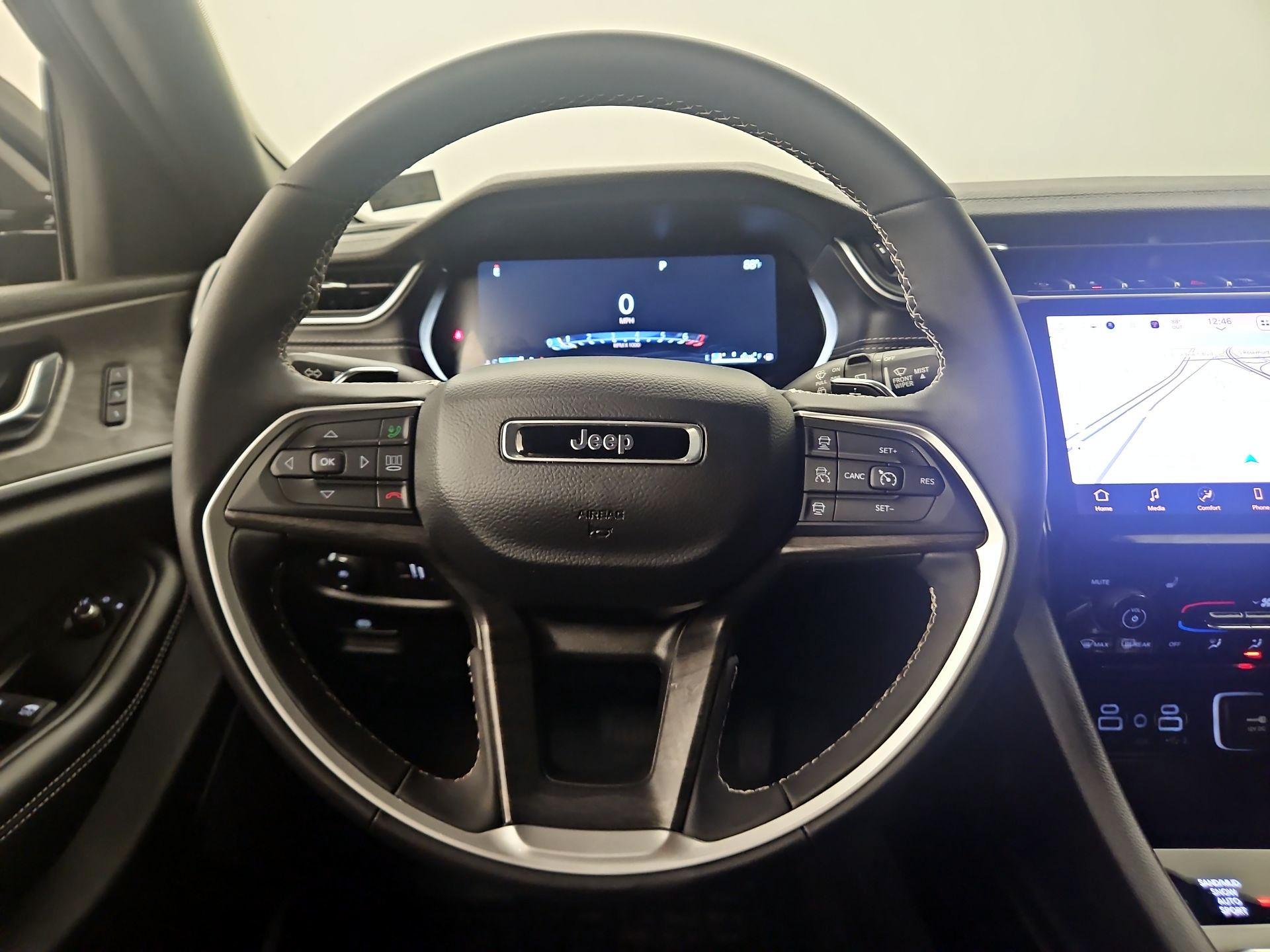 Thumbnail: 2025 Jeep Grand Cherokee - 10