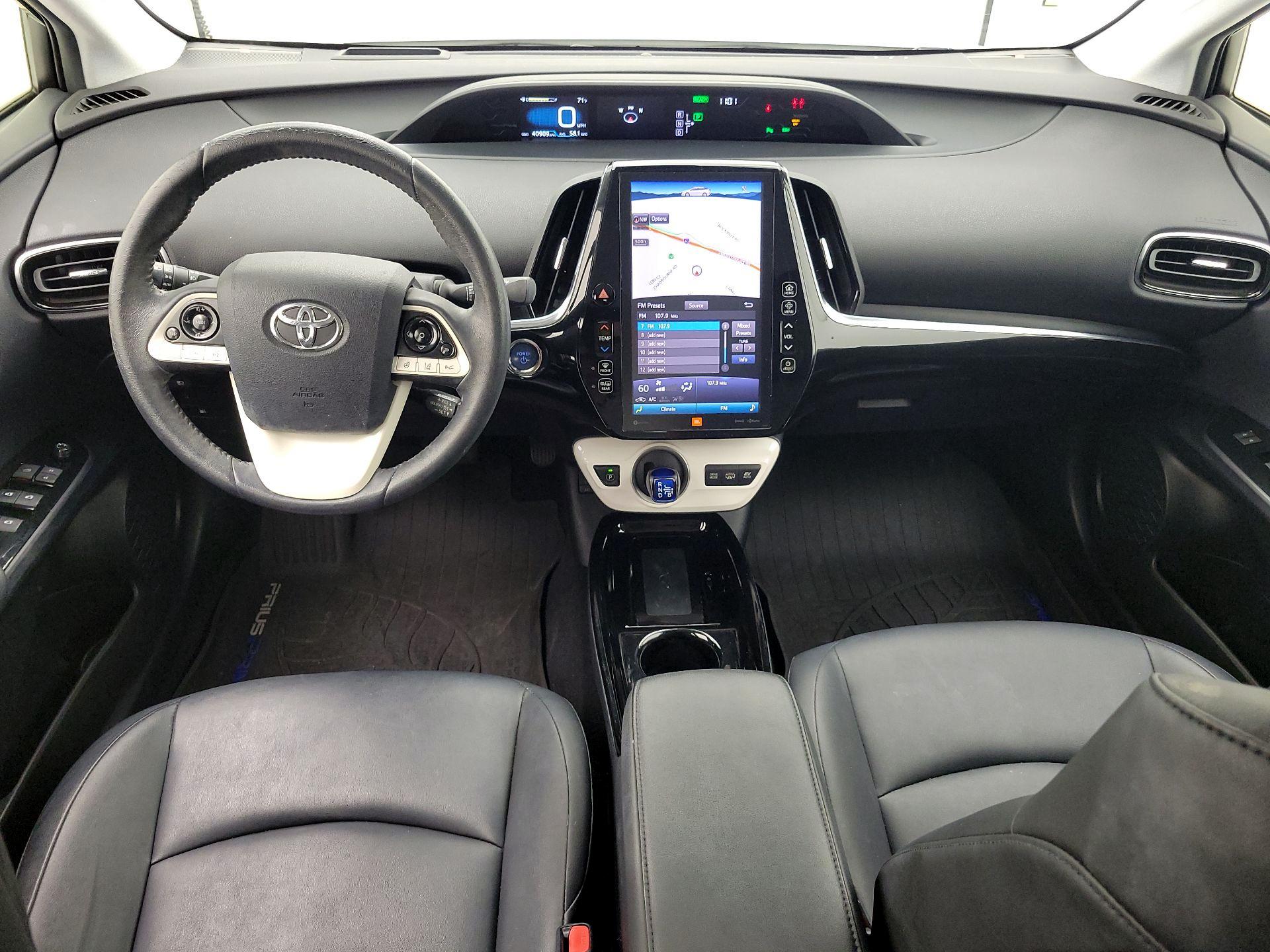 Thumbnail: 2017 Toyota Prius Prime - 9