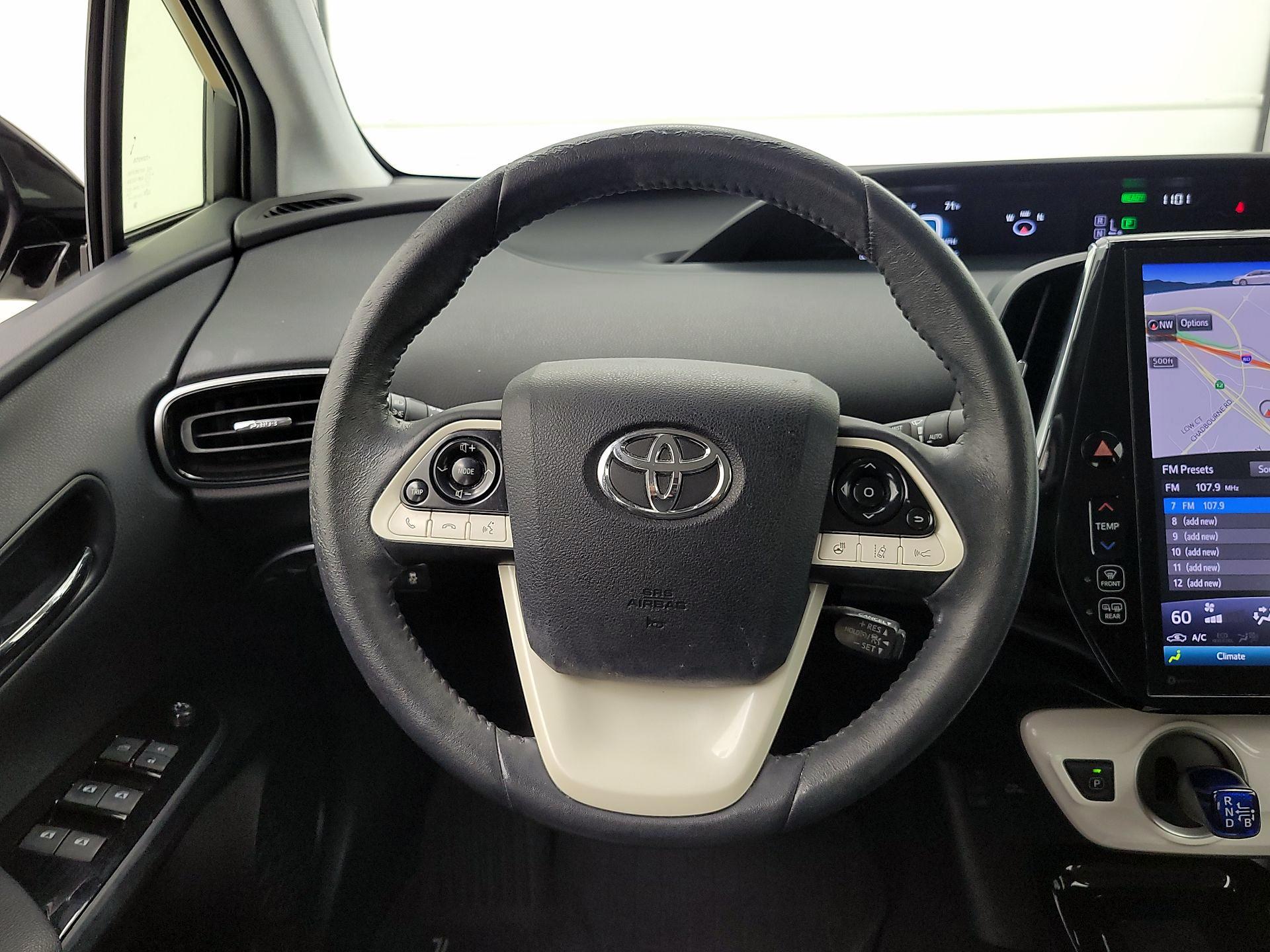 Thumbnail: 2017 Toyota Prius Prime - 10