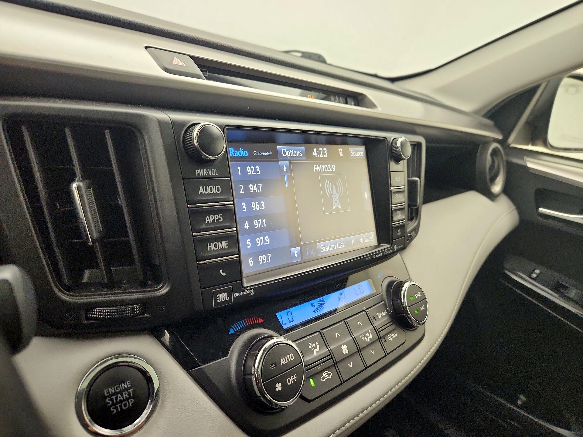 Thumbnail: 2018 Toyota RAV4 - 15