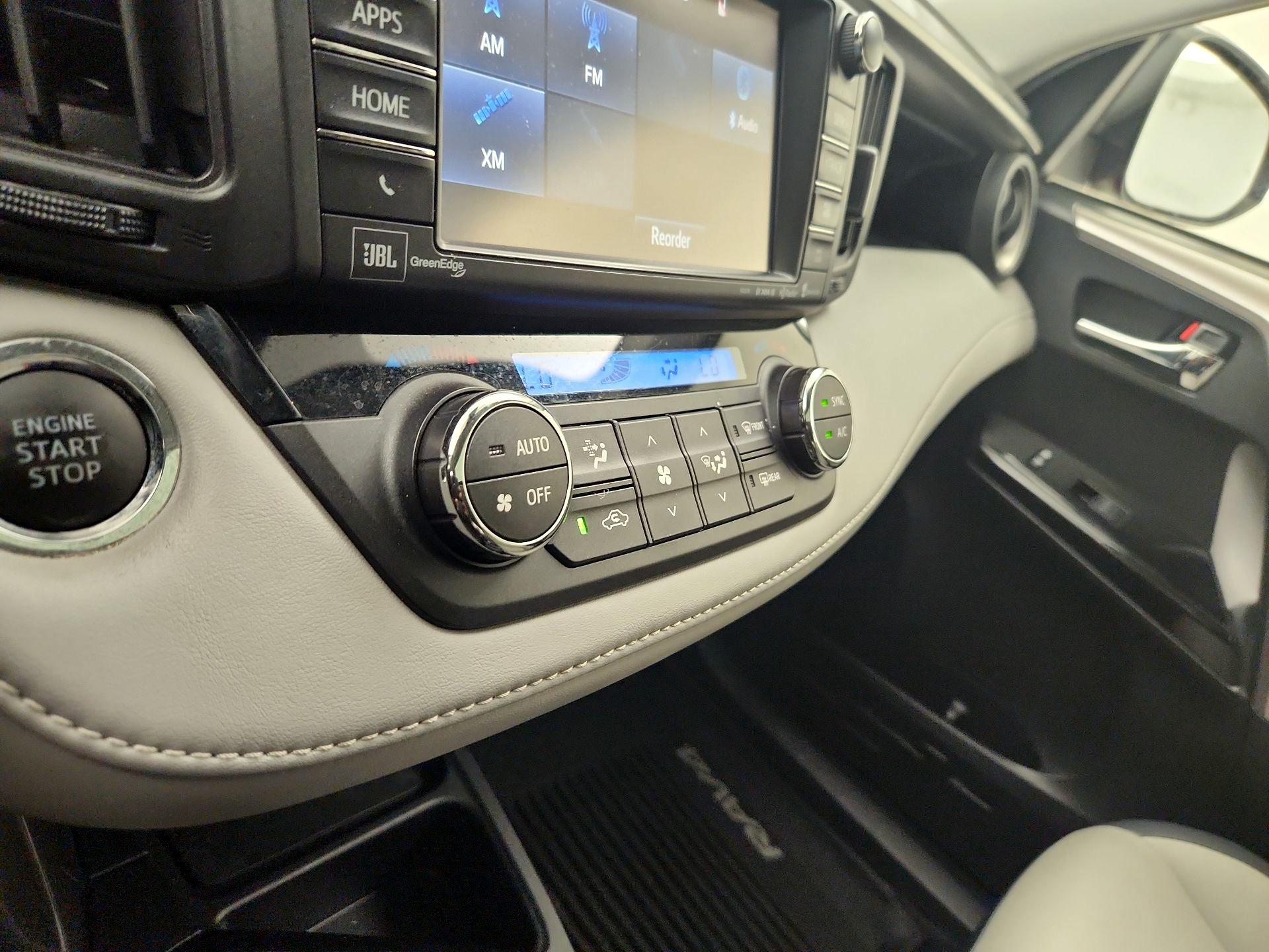 Thumbnail: 2018 Toyota RAV4 - 16