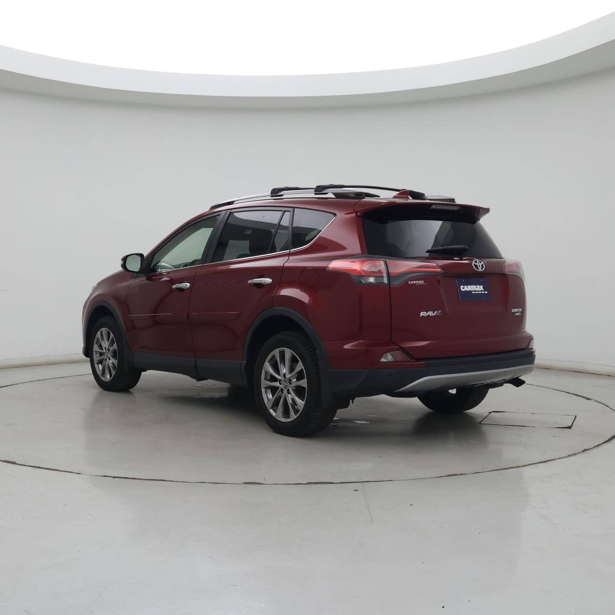 Thumbnail: 2018 Toyota RAV4 - 2
