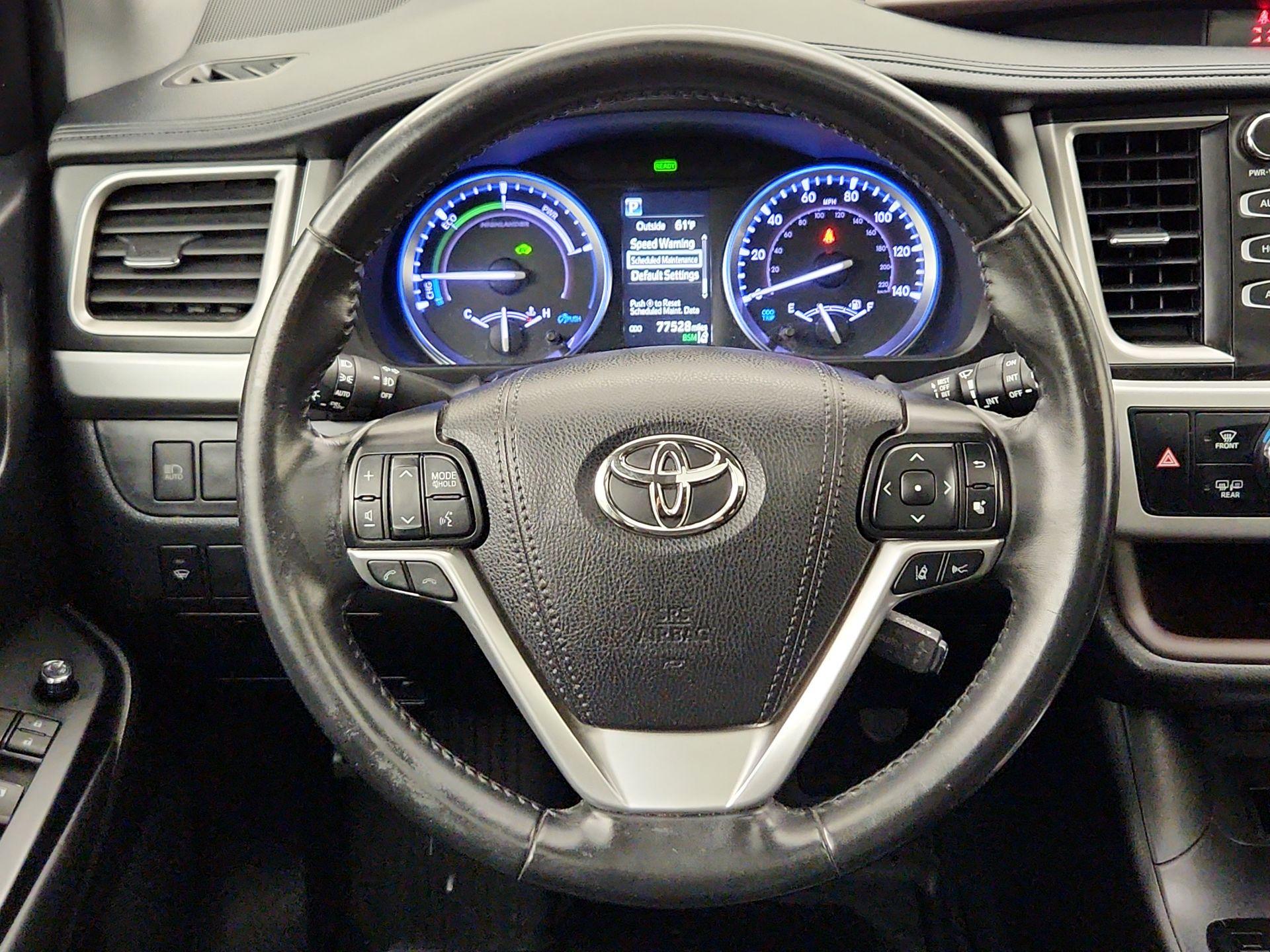Thumbnail: 2019 Toyota Highlander - 10