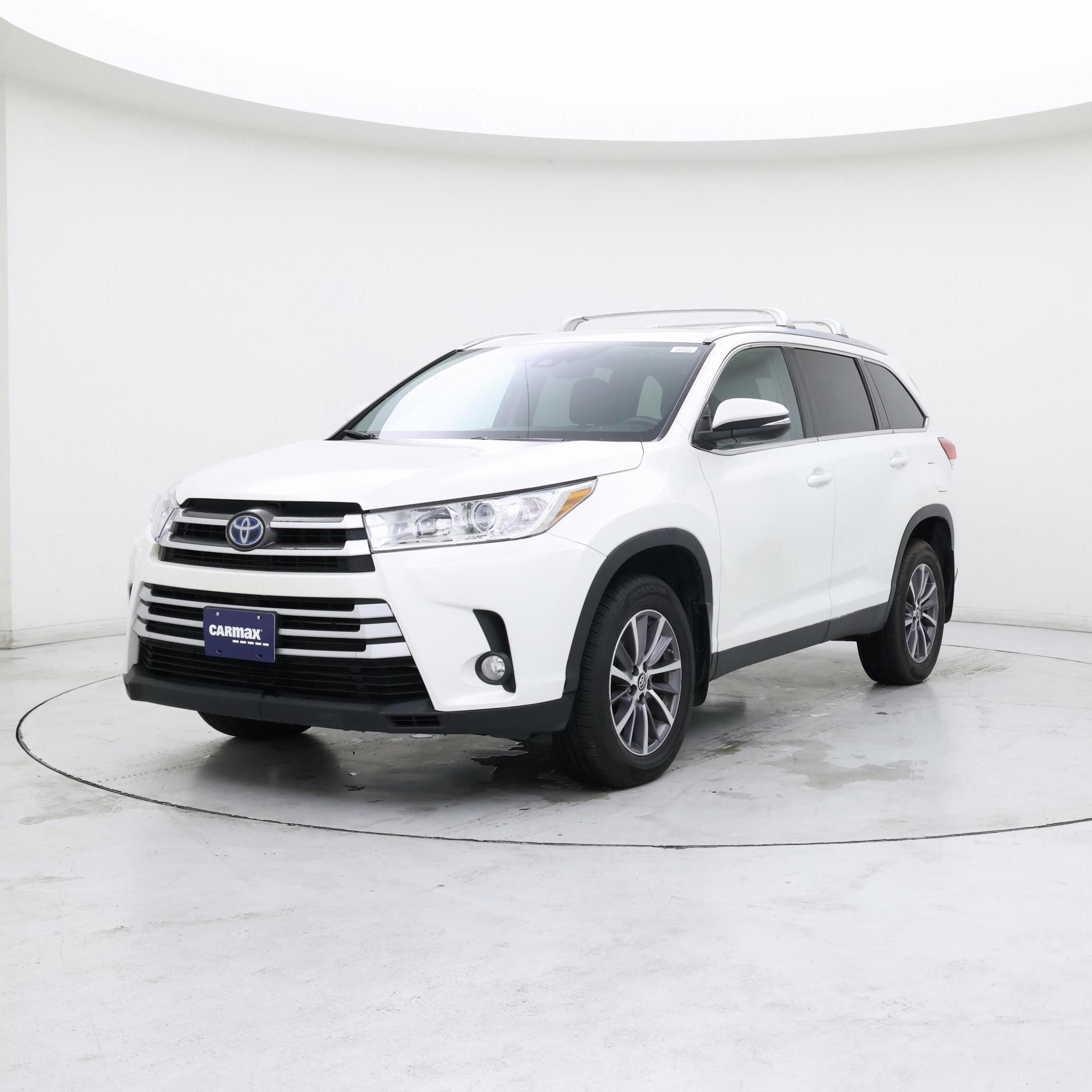 Thumbnail: 2019 Toyota Highlander - 4